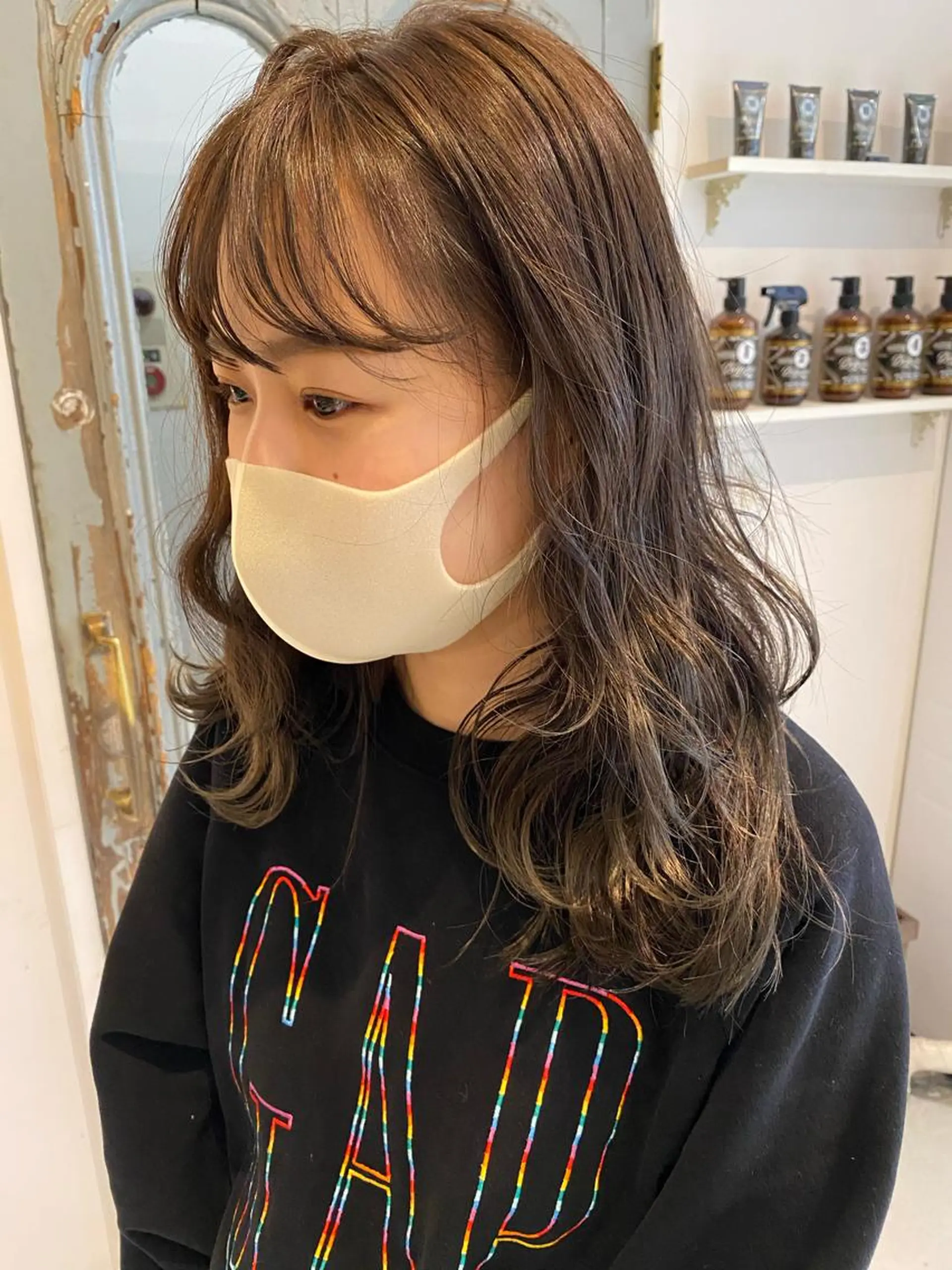 ミディアム カラー vixus mamiのヘアスタイル