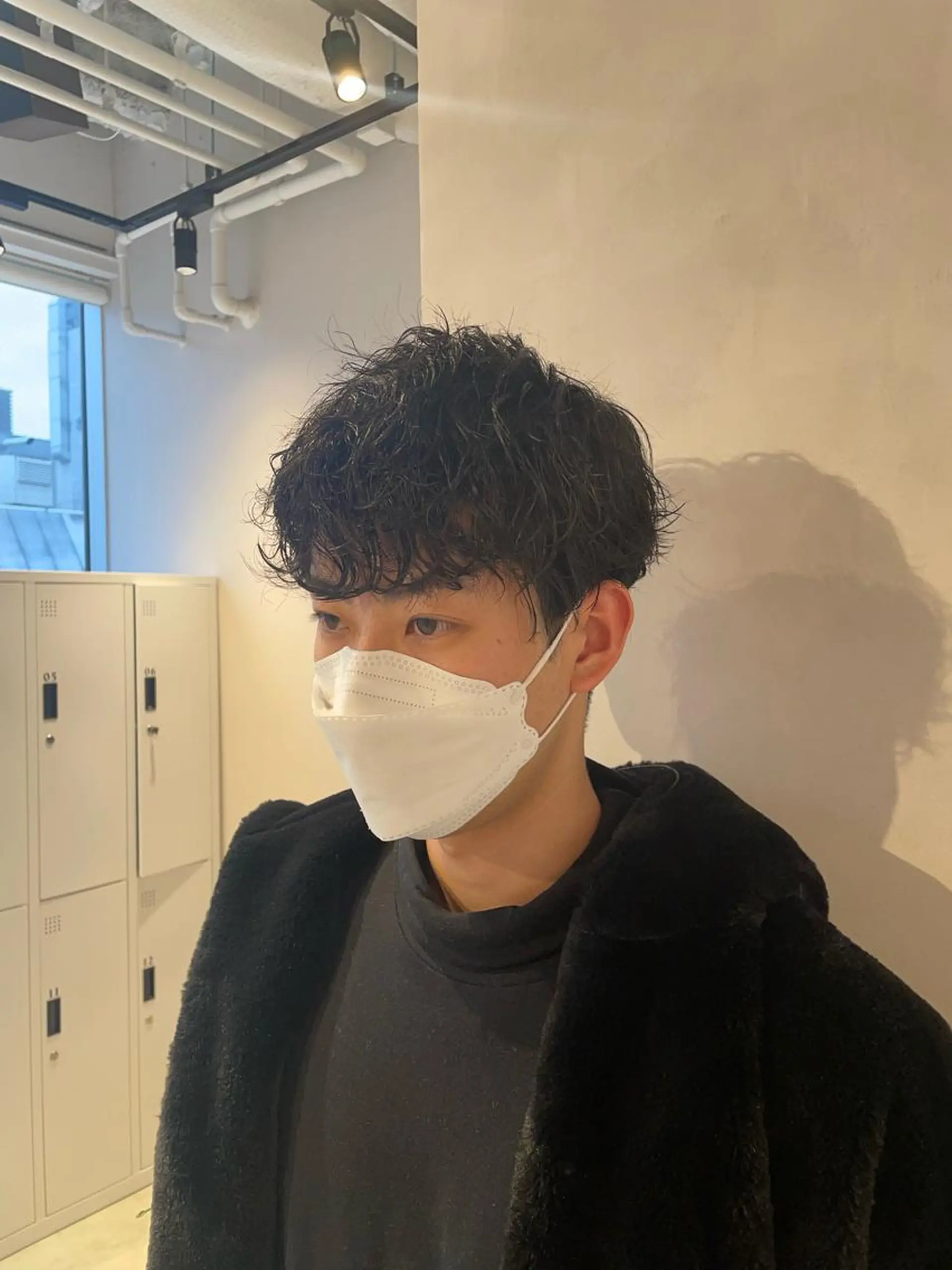 ショート パーマ メンズ カット パーマ 渋谷レイヤーカット/ 暖色艶カラー🩵高橋のヘアスタイル