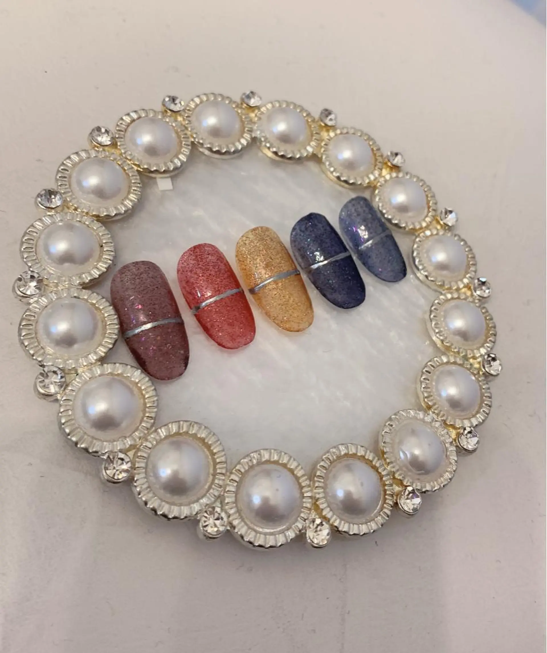 ネイル フラッシュネイル フレンチネイル ゴールド ラメ(グリッター) マットネイル ｔe_ nailのネイルデザイン