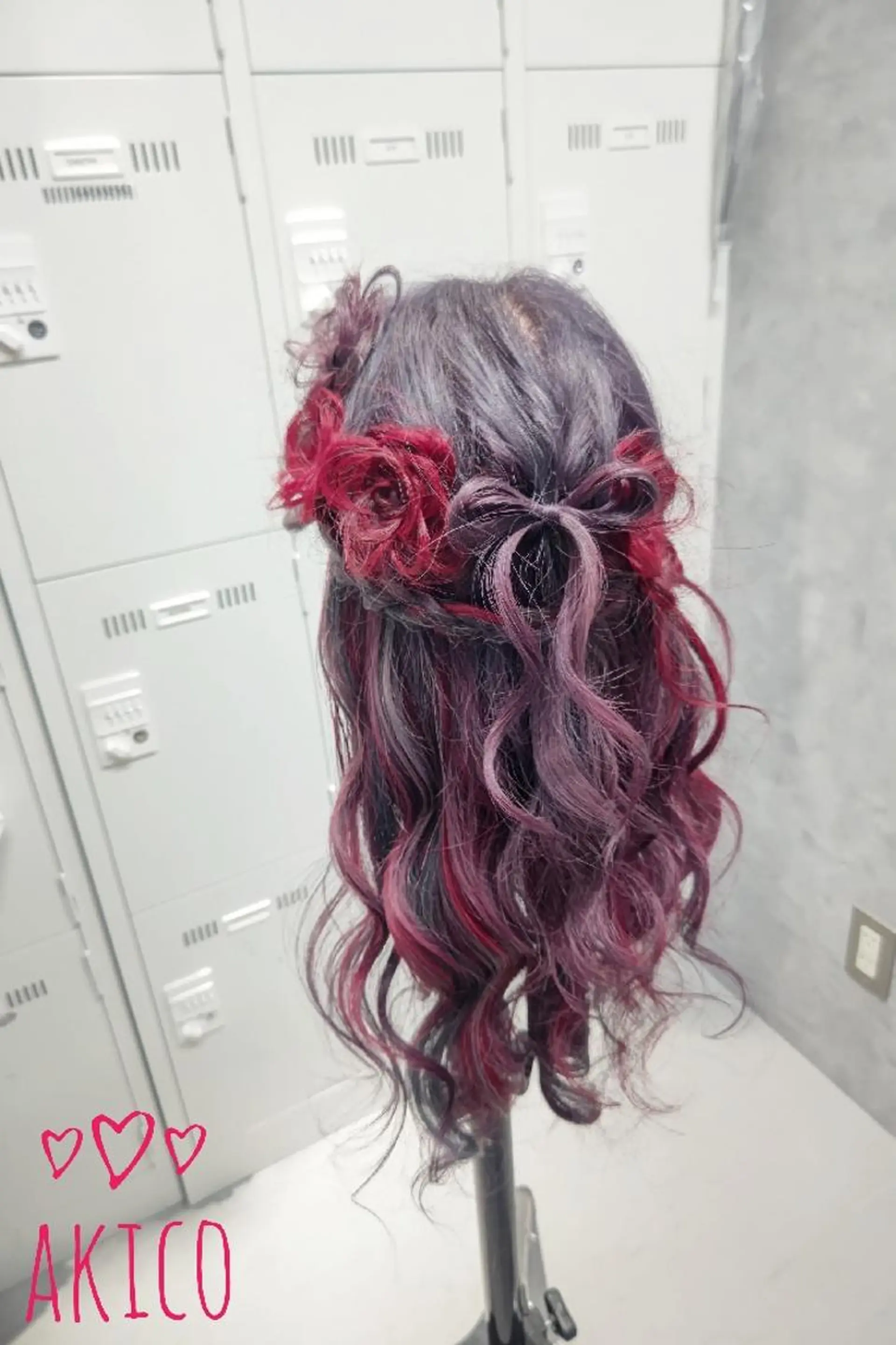 セミロング LUXBE GALLERY なんば駅前店所属・ラックスビーギャラリ ー AKICOのヘアスタイル