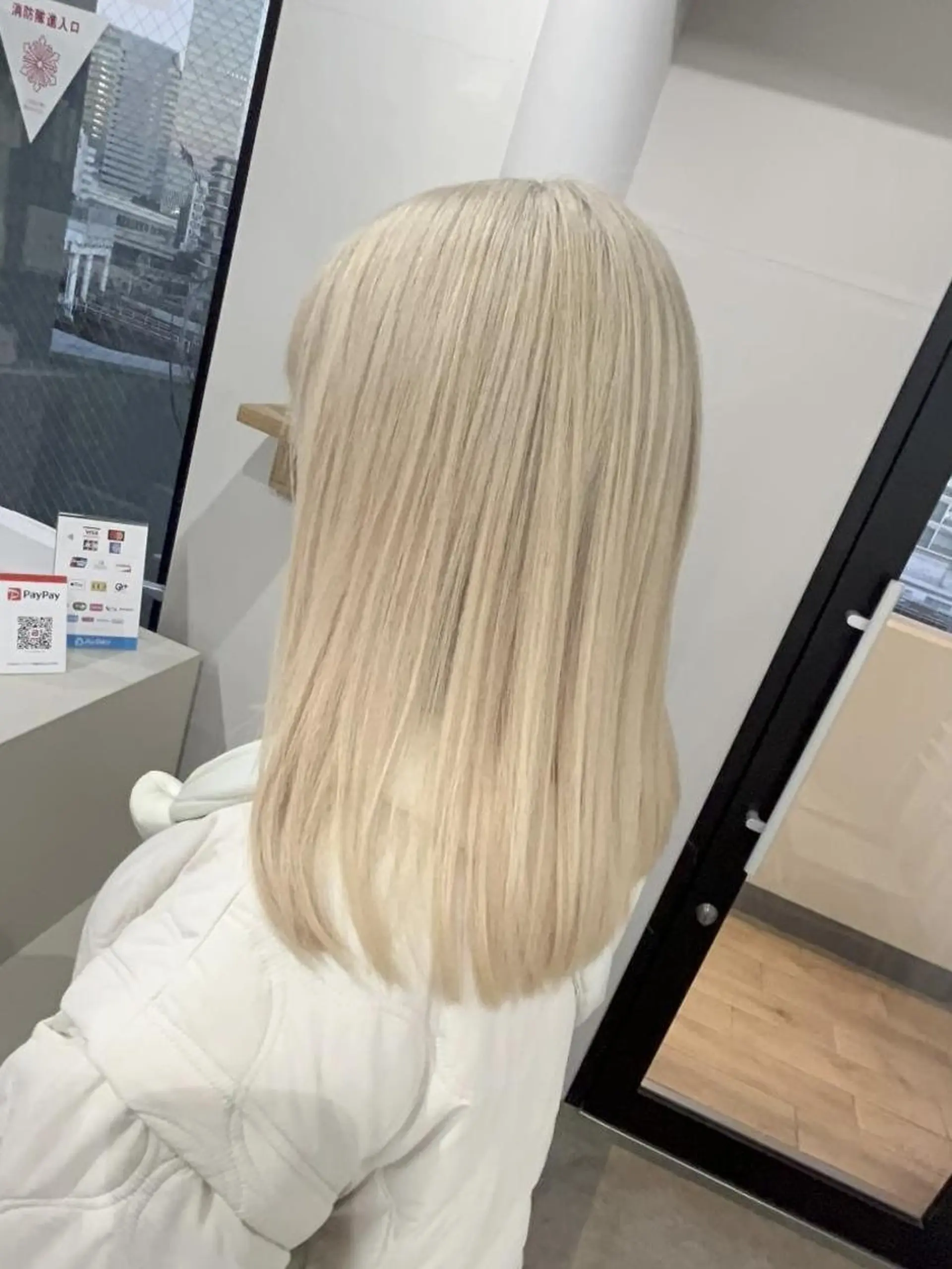 セミロング カラー ✨【公式】 juhl.横浜✨のヘアスタイル