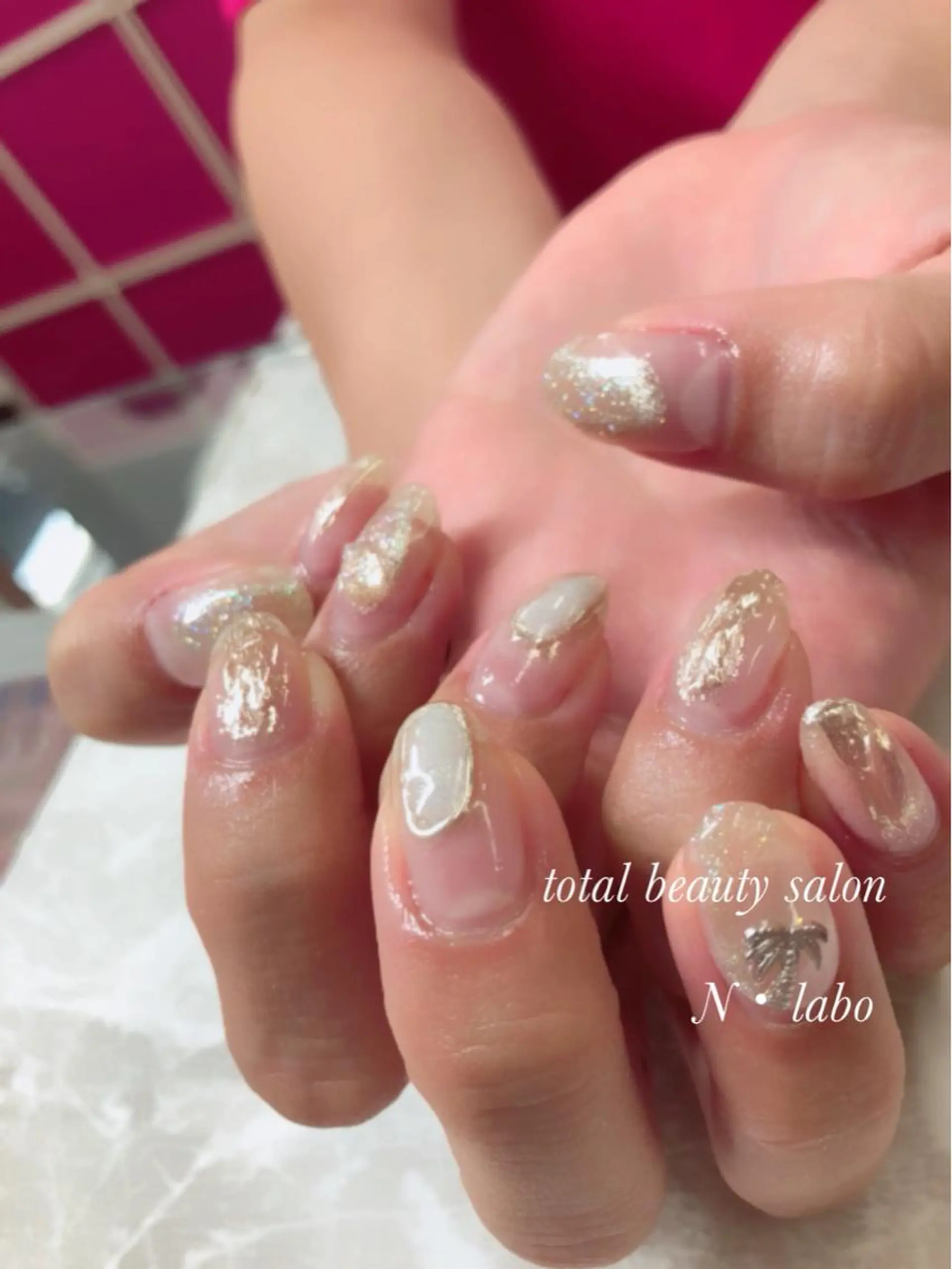 ネイル ジェルネイル マグネットネイル ミラーネイル 持ち込み ピンク Gracias. rieのネイルデザイン