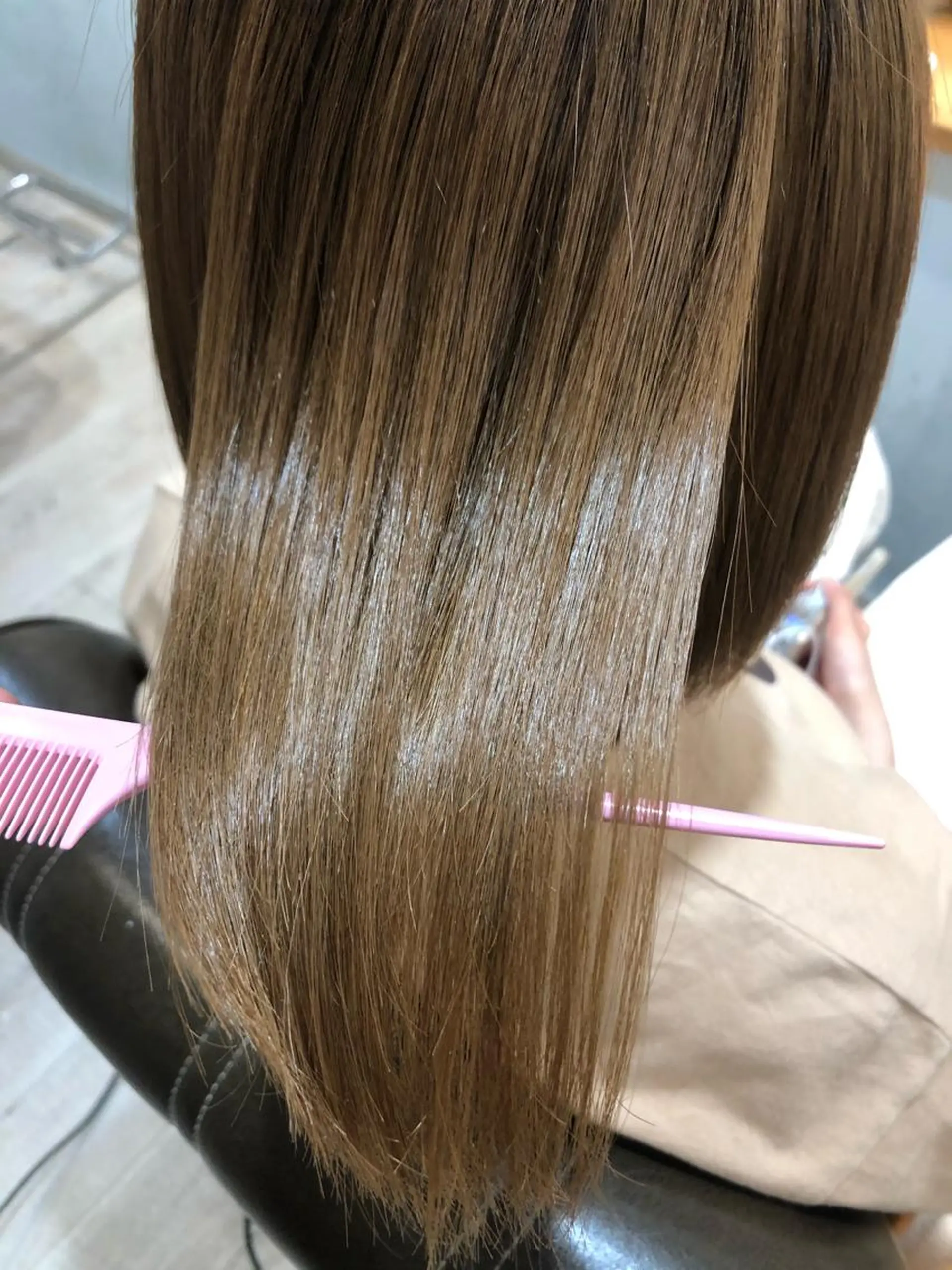 ミディアム カラー 🩰オリーブ/ ベージュ松本咲花🩰のヘアスタイル