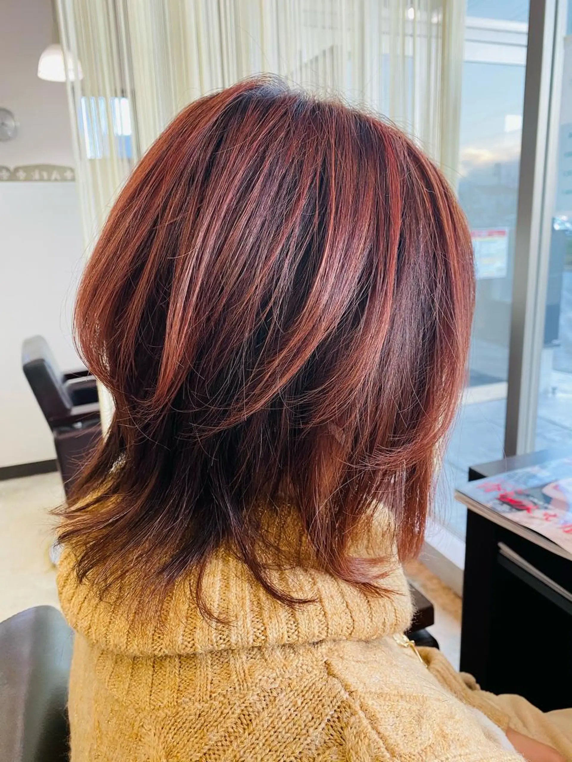 ミディアム カラー 阿久津 泰幸のヘアスタイル