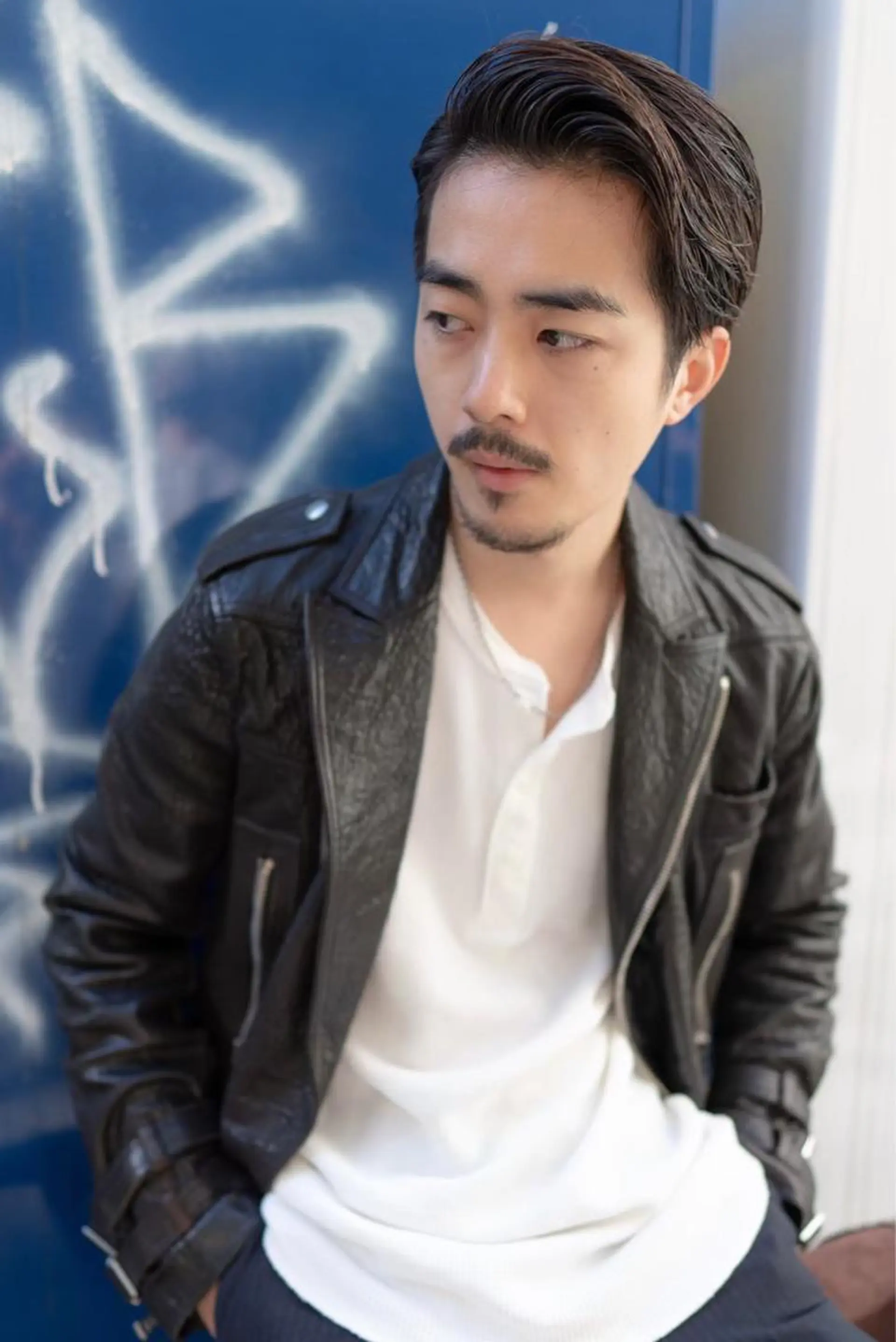 パーマ メンズ センターパート メンズパーマ ニュアンスパーマ RAF TOKYO所属・10月限定モニター 髪質改善美髪矯正のヘアスタイル