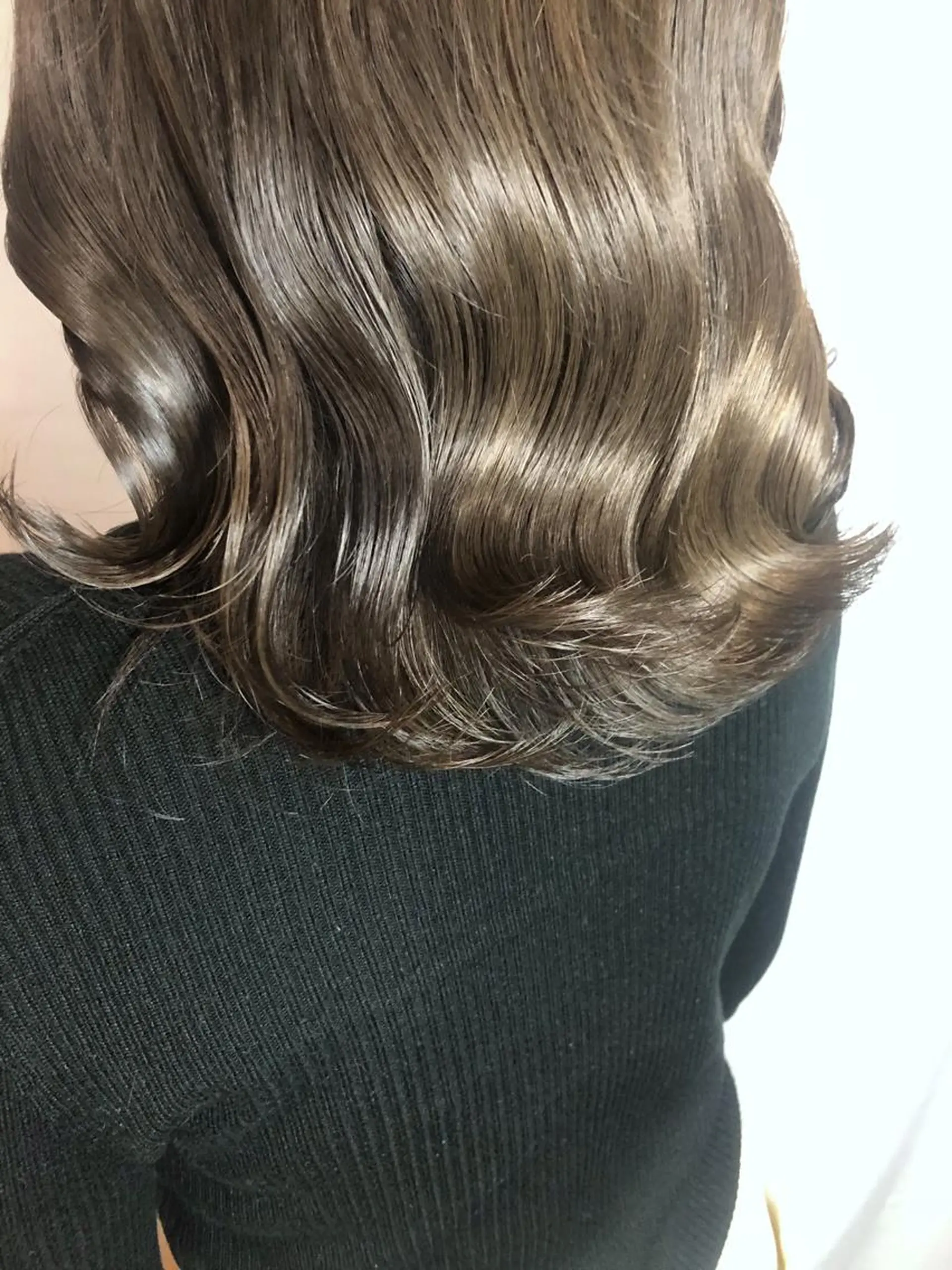 セミロング カラー clomus所属・YUKA艶髪 🌸寛ぎ部屋のヘアスタイル