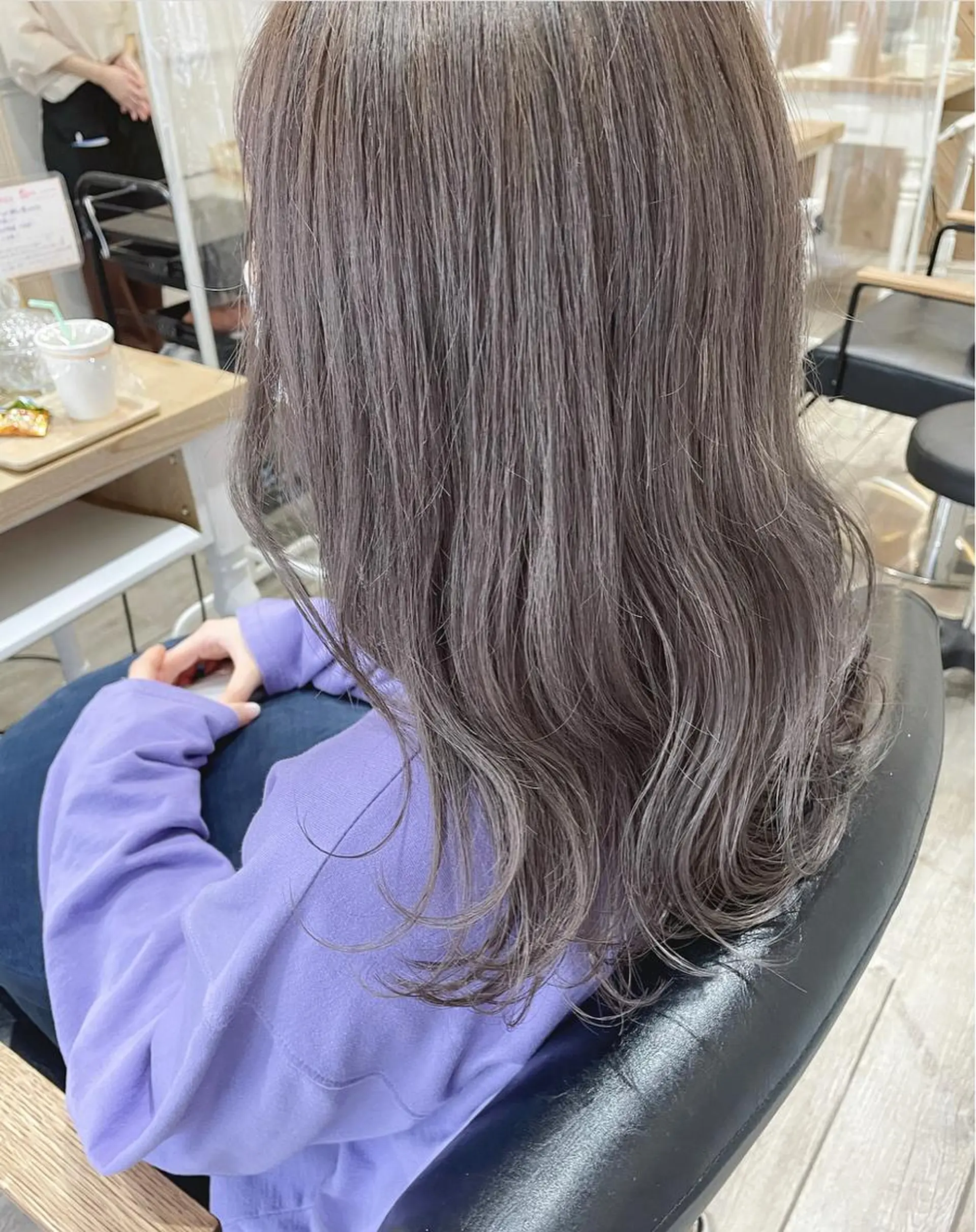 ロング カラー ヘアカラー トリートメント sherry【シェリー】所属・miho 大国町 柔らかハイトーン💛のヘアスタイル