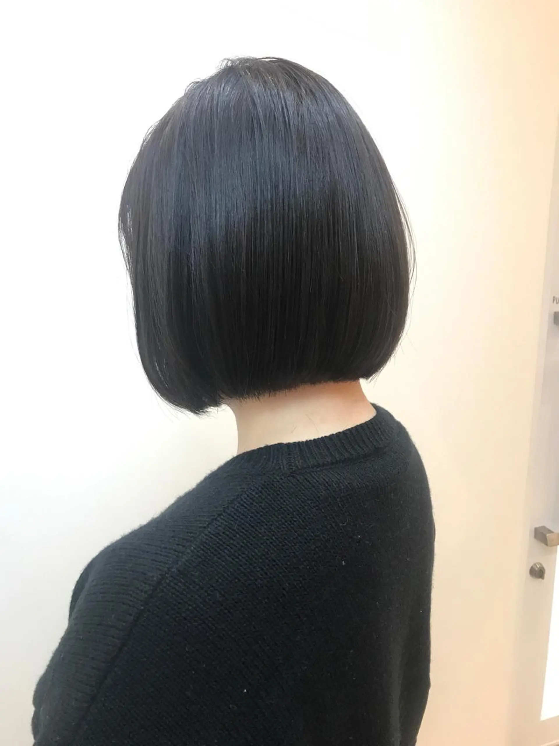 ショート カラー 湯浅 了一のヘアスタイル