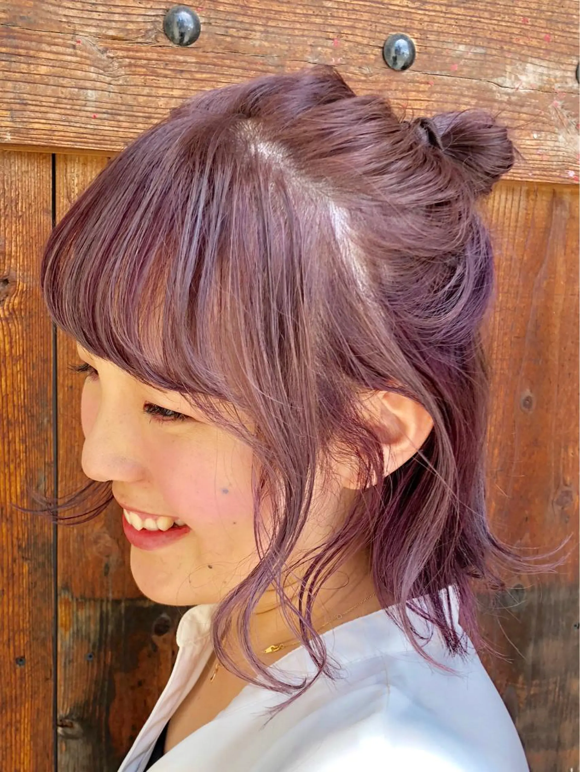 ミディアム カラー アッシュ ラベンダーカラー ラベンダーアッシュ バイオレットカラー 岩田 萌那のヘアスタイル