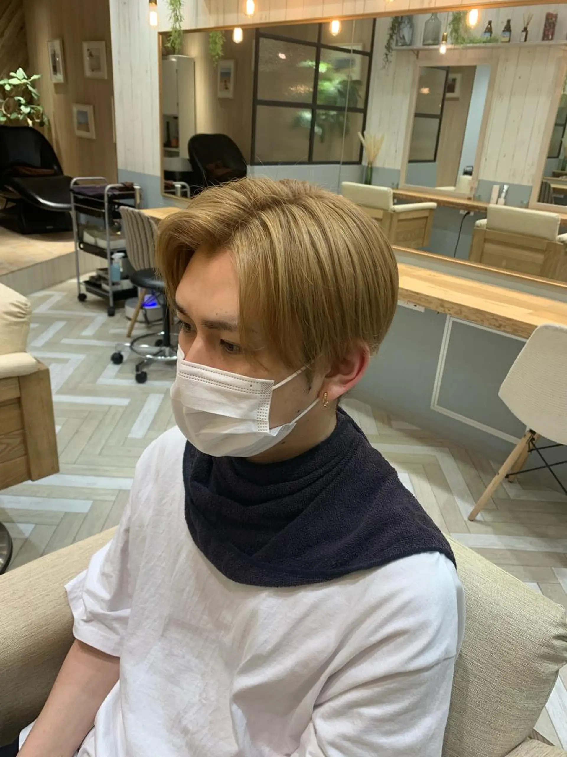 ショート カラー メンズ メンズブリーチ ブリーチ ブロンド 新宿/韓国レイヤー 髪質改善カラー/角所のヘアスタイル