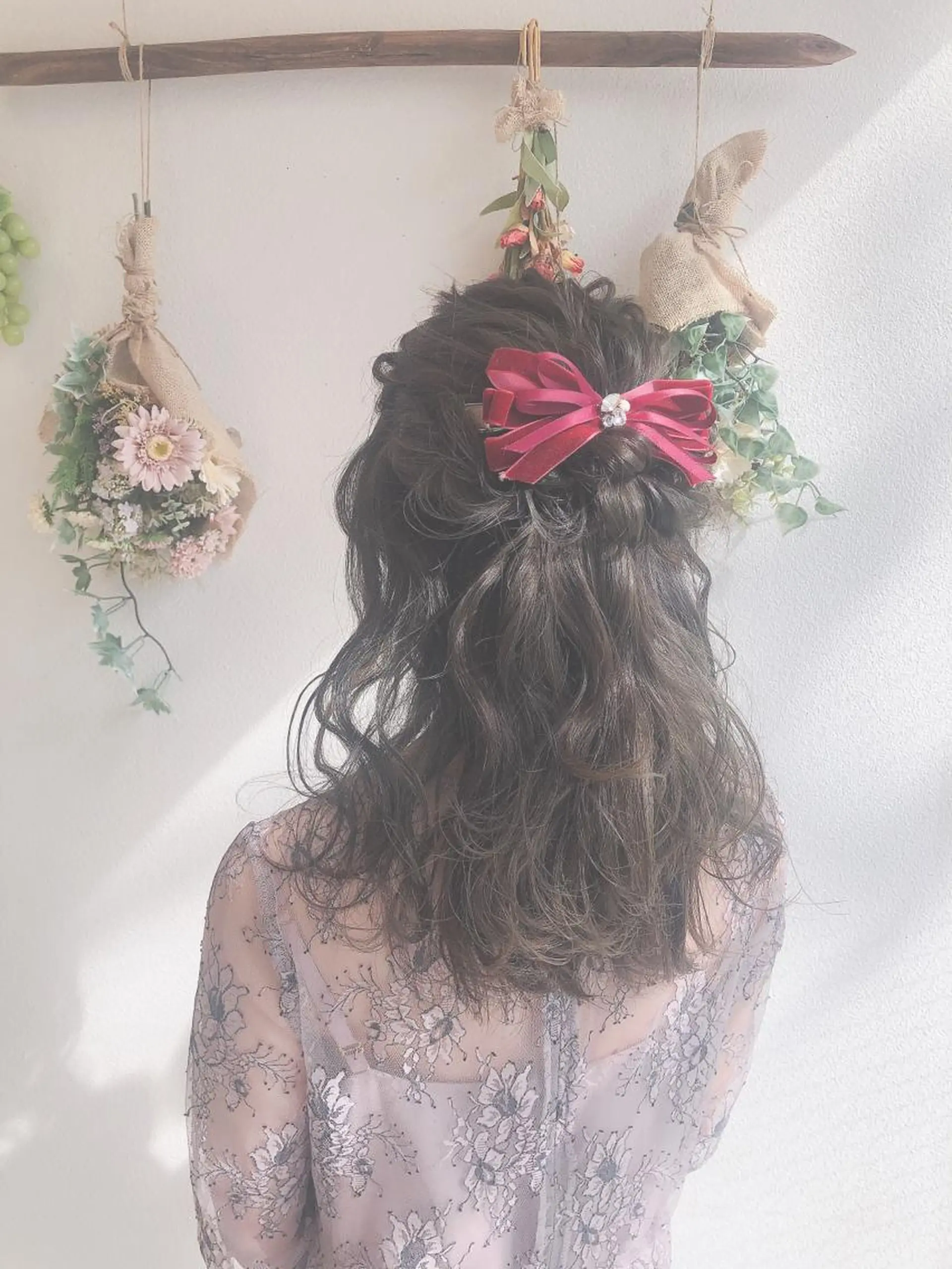 セミロング ヘアアレンジ 西 めぐみのヘアスタイル