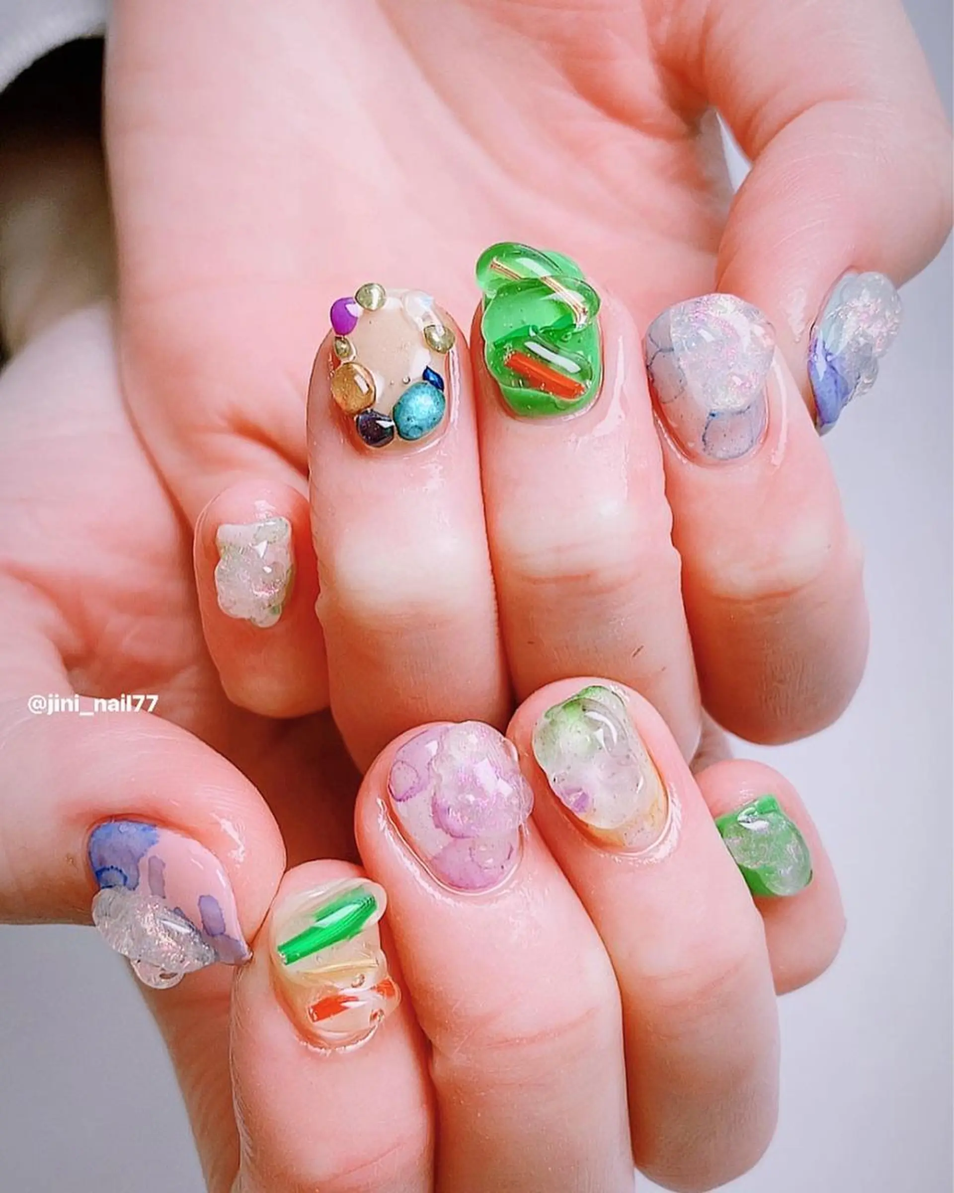 ネイル ハンドネイル JINI NAIL所属・ジニ ネイルのネイルデザイン