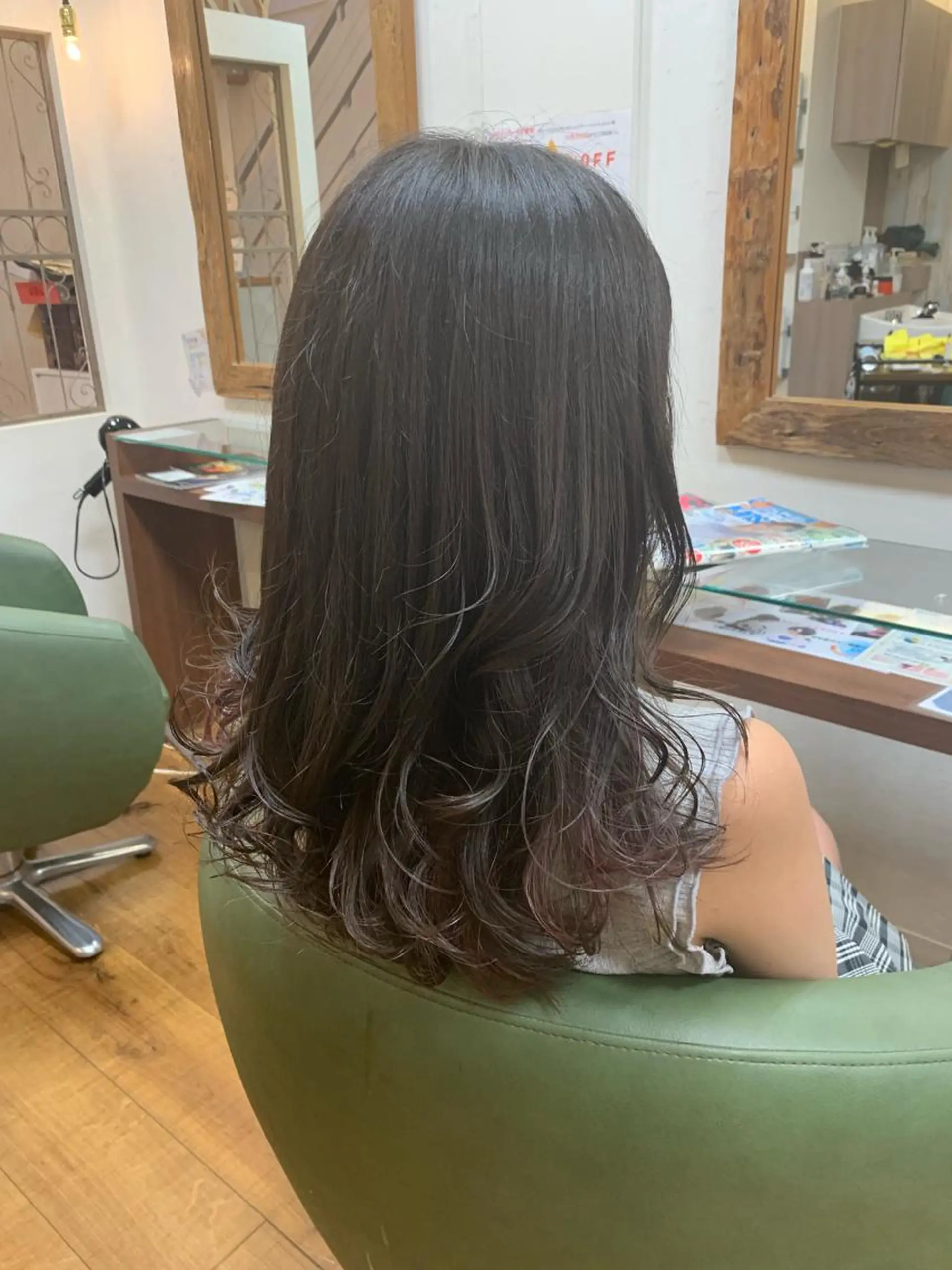 ロング march merryのヘアスタイル