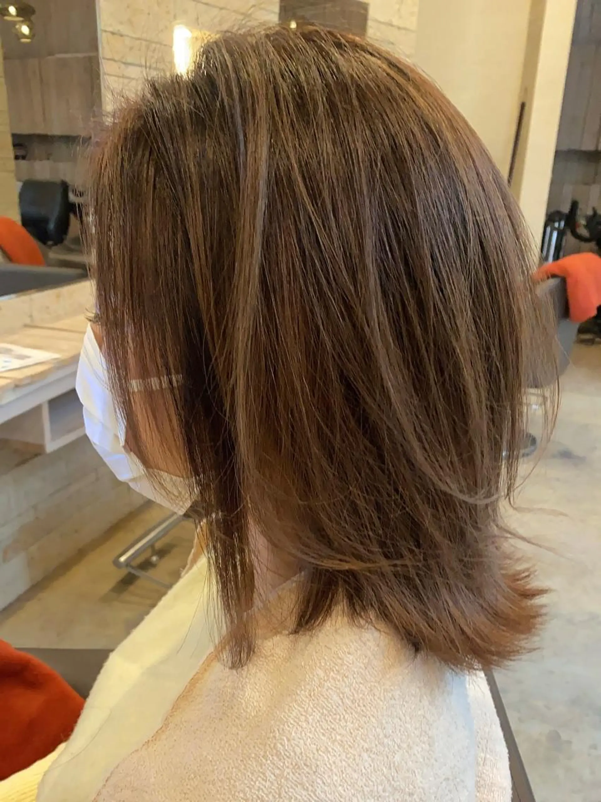 ミディアム カラー バレイヤージュ ベージュカラー レイヤーカット ヘアカラー 小塚 和眞のヘアスタイル