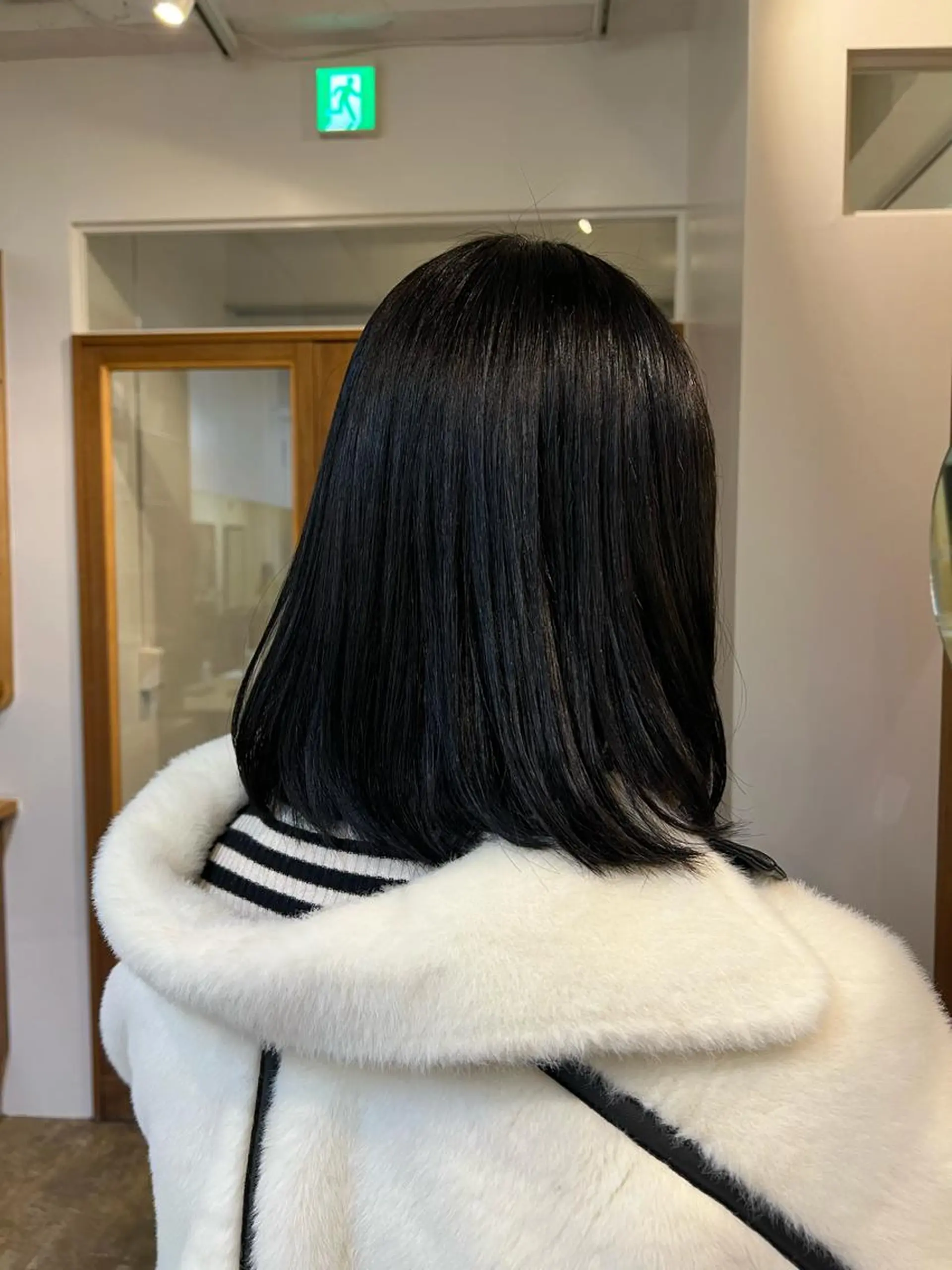 ミディアム 鈴木 三保のヘアスタイル