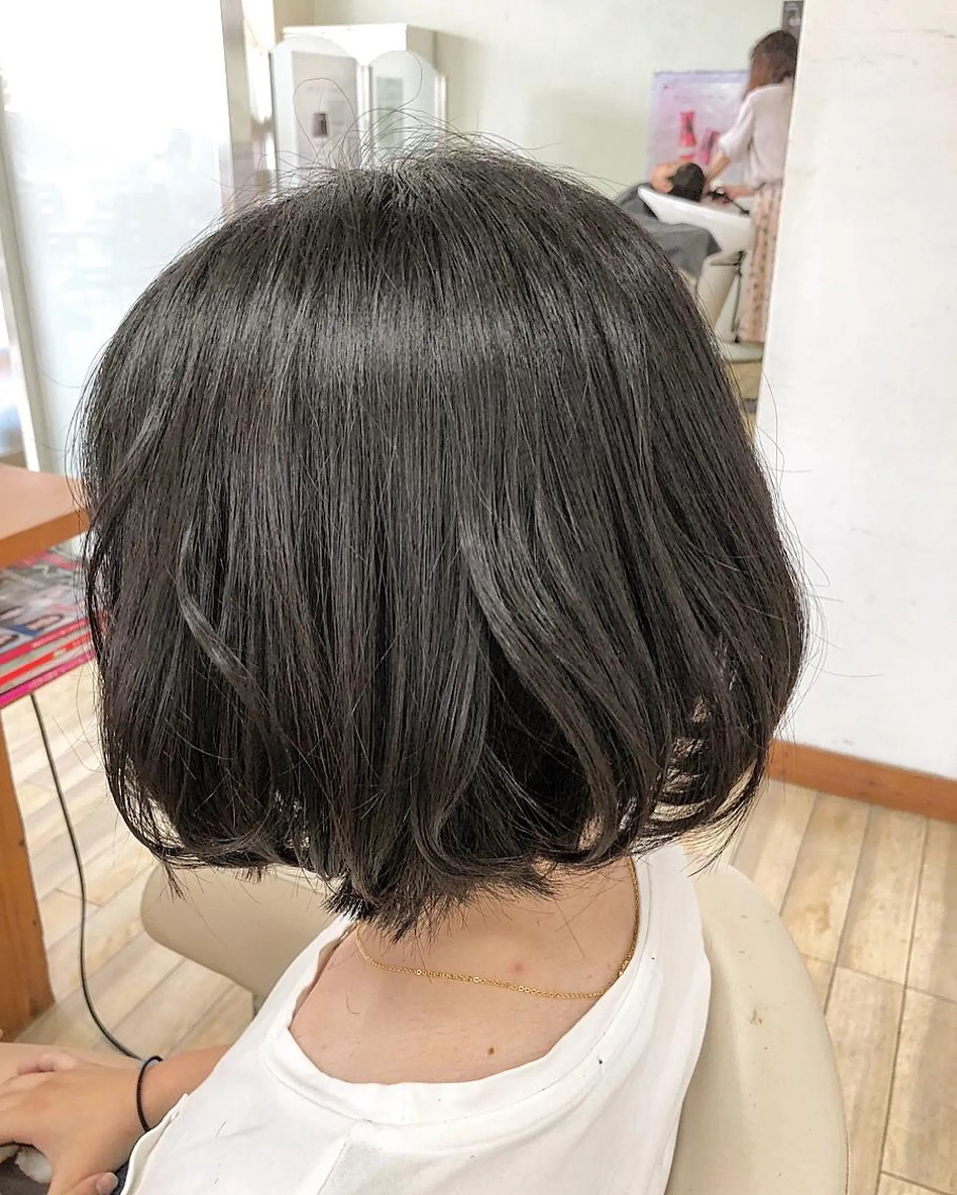 ミディアム 外ハネヘア Snaly カラー特化ページのヘアスタイル