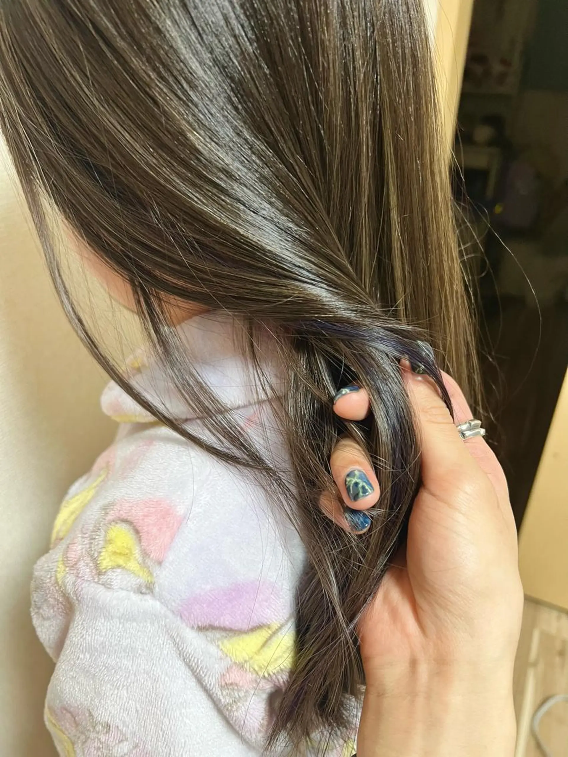 セミロング カラー キッズ ハイライトカラー ハイライト カラースペシャリスト しょう🧑🏼‍🎨のヘアスタイル