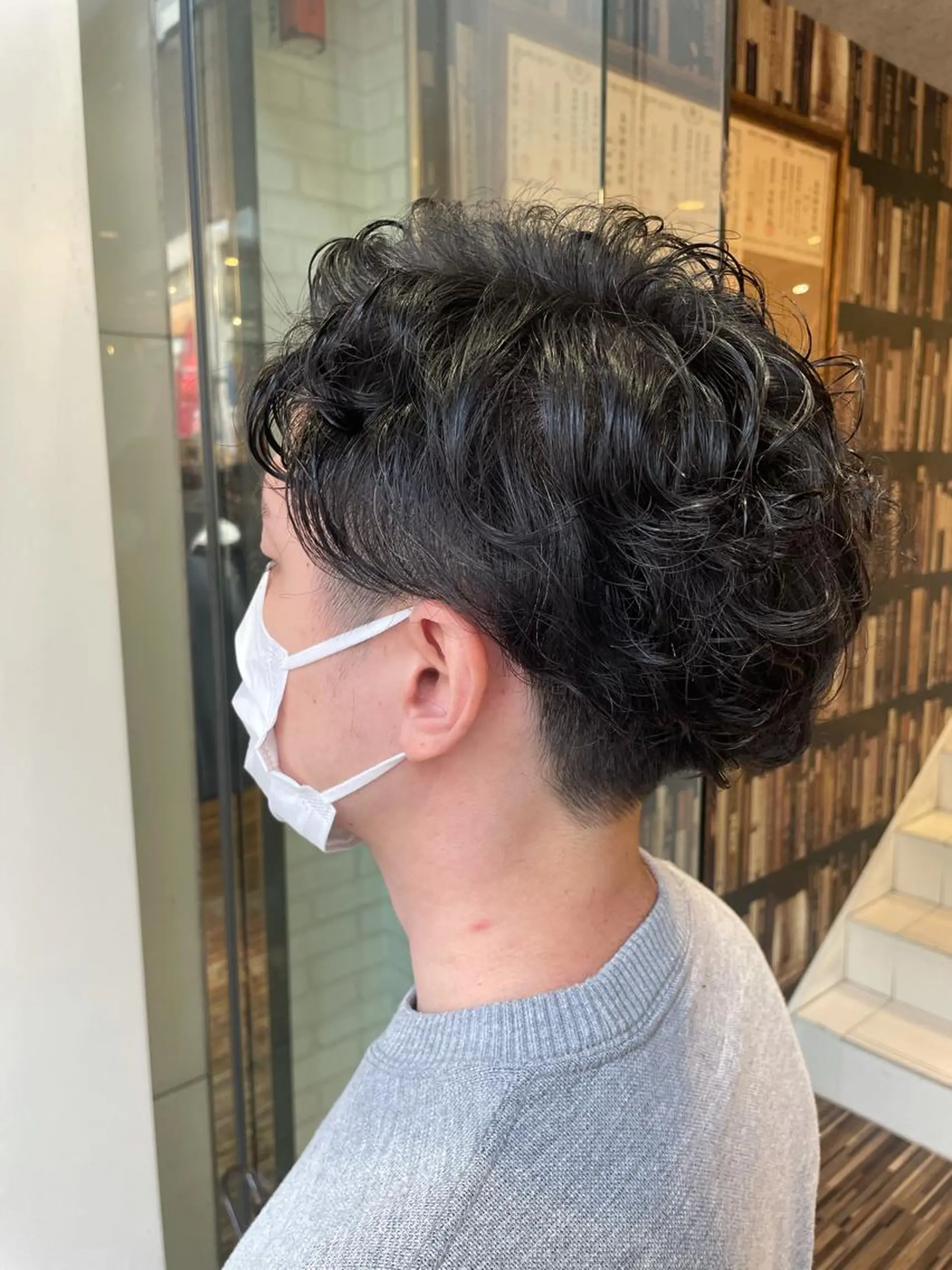 パーマ メンズ EARTH 山﨑龍馬のヘアスタイル