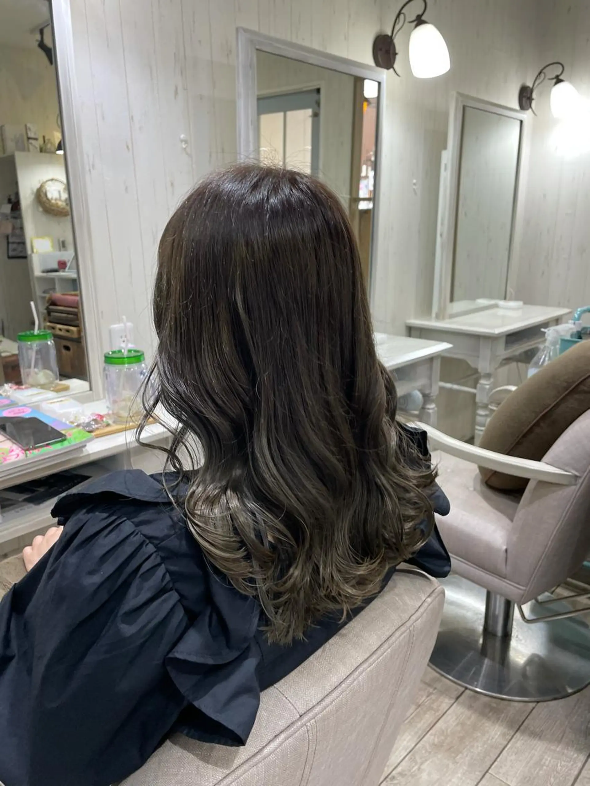 セミロング ネモトメイナ🌿‬ 今月末で退職しますのヘアスタイル