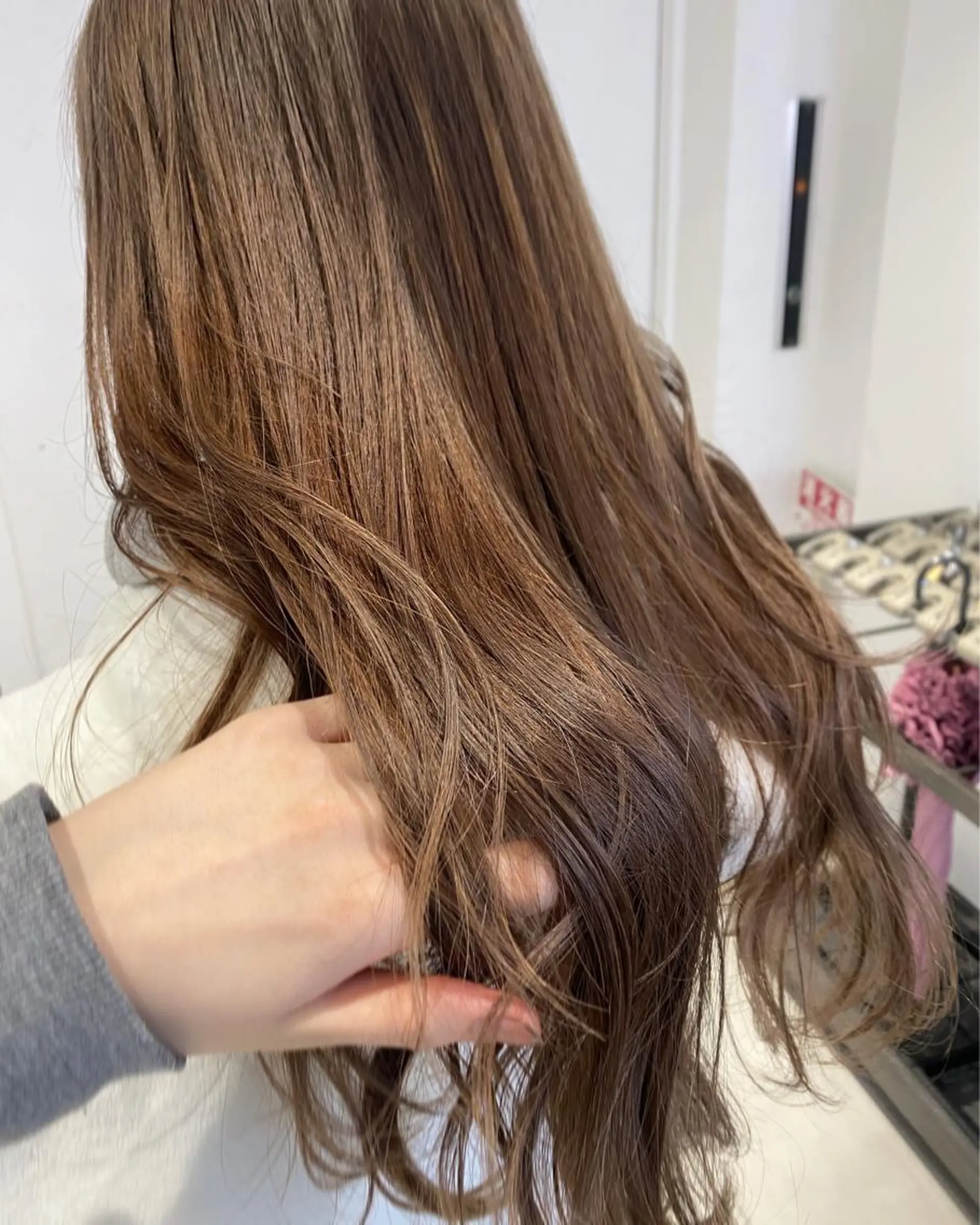 ロング ヘアカラー レイヤーカット カノン🩷のヘアスタイル