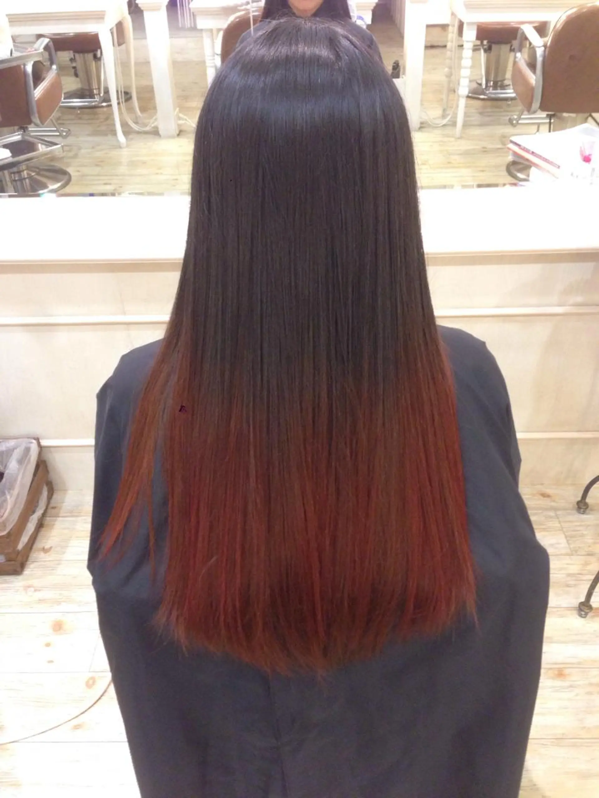 ロング カラー ブリーチ ブリーチなしカラー 小倉 聖也のヘアスタイル