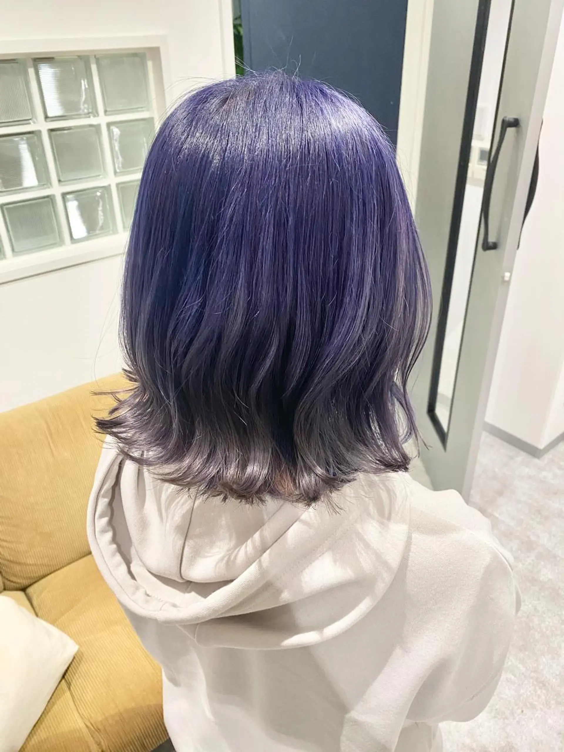 ミディアム カラー JIL BLAN所属・JIL BLAN NAOのヘアスタイル