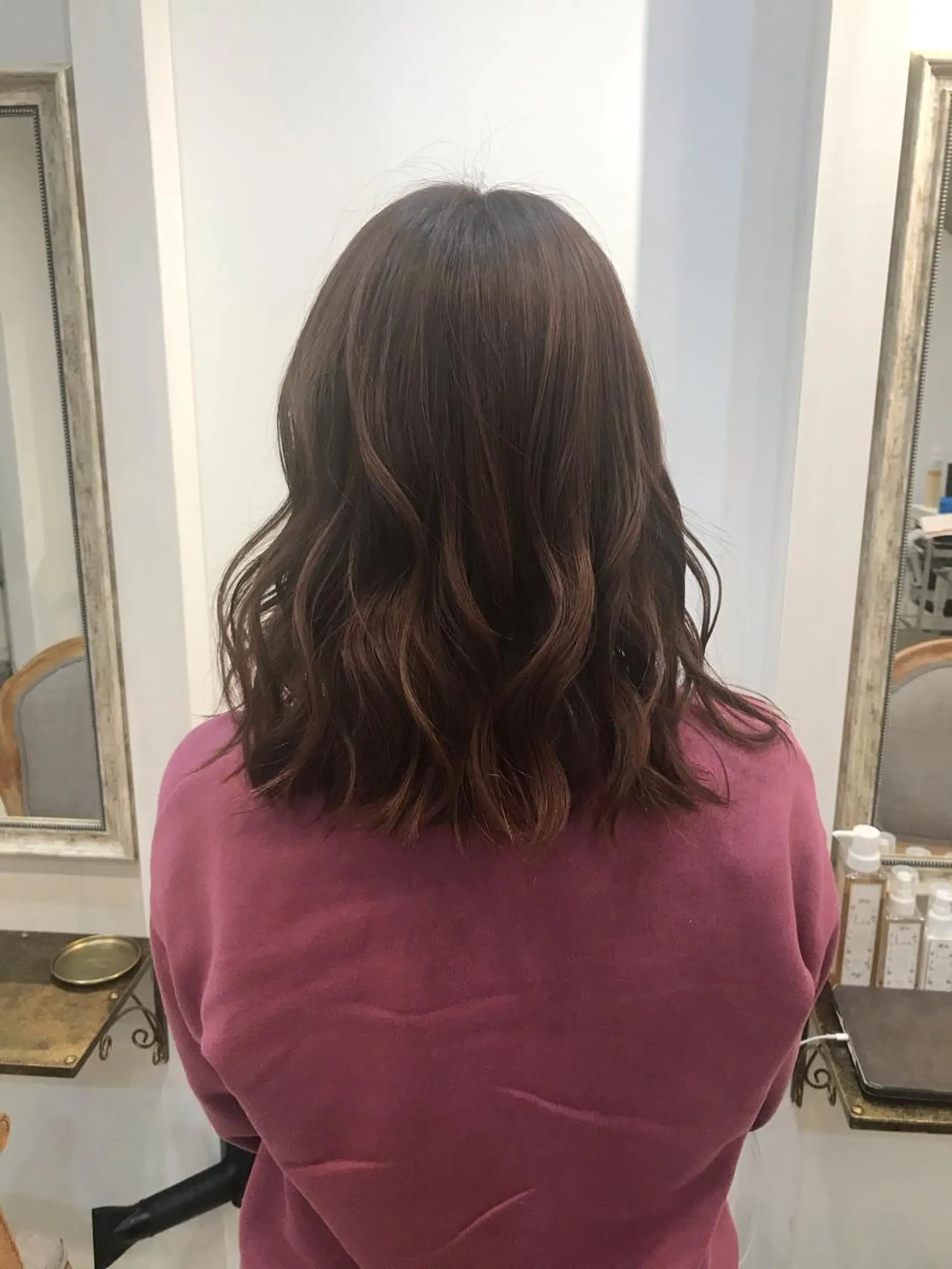 ミディアム カラー Natural所属・小柳 公邦のヘアスタイル