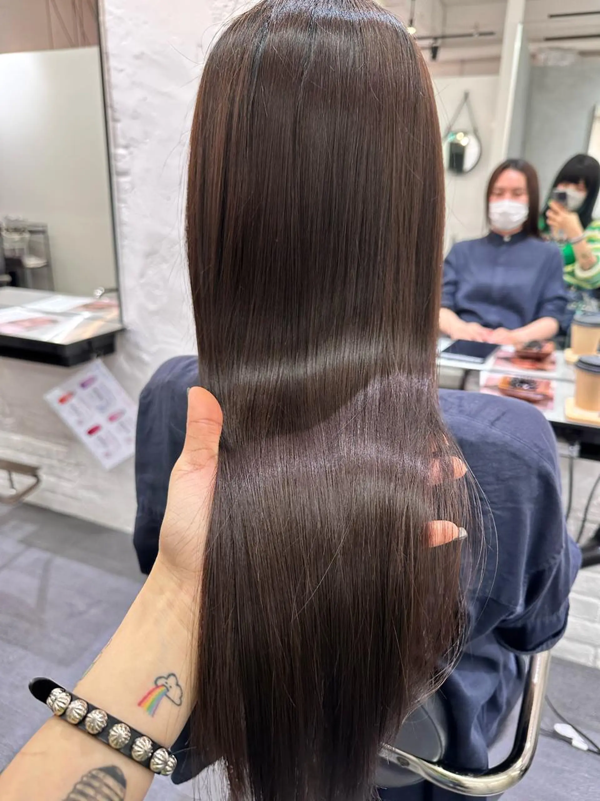 ロング カット ヘアカラー 縮毛矯正 トリートメント 梅田ハイトーン チダ ヒナノのヘアスタイル