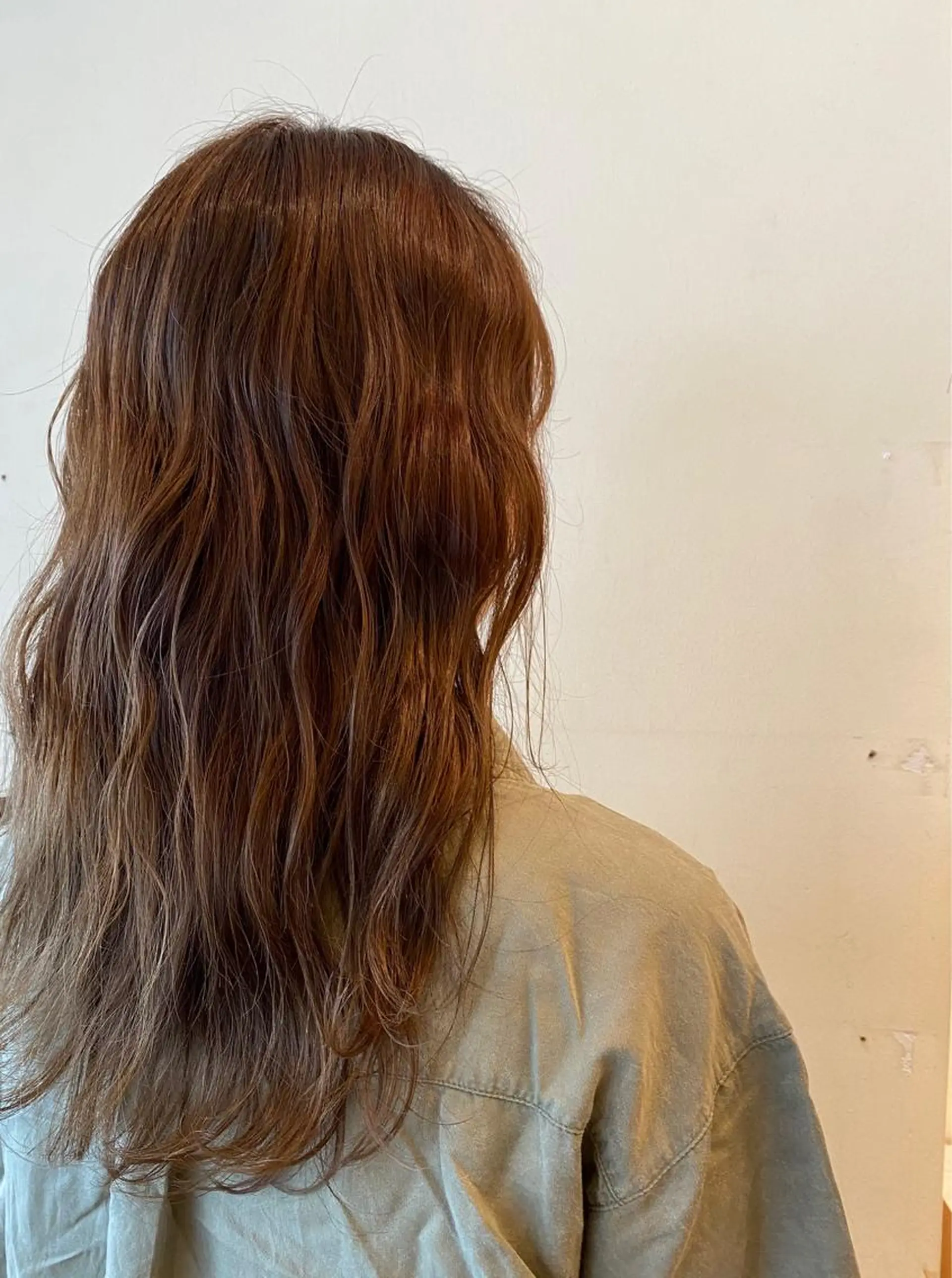 ロング カラー 長谷川 華奈子のヘアスタイル