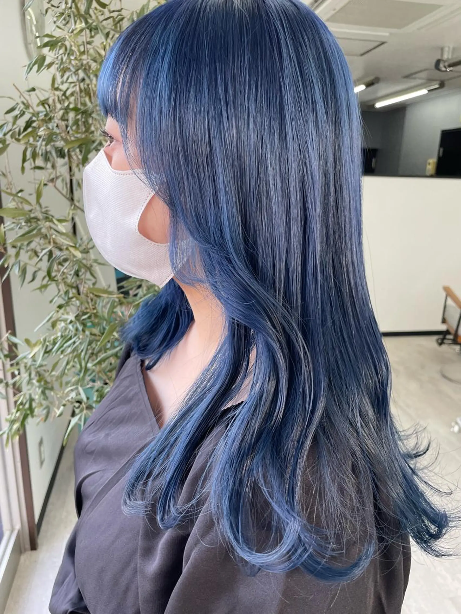 カラー ネイビーカラー オノ アカネのヘアスタイル