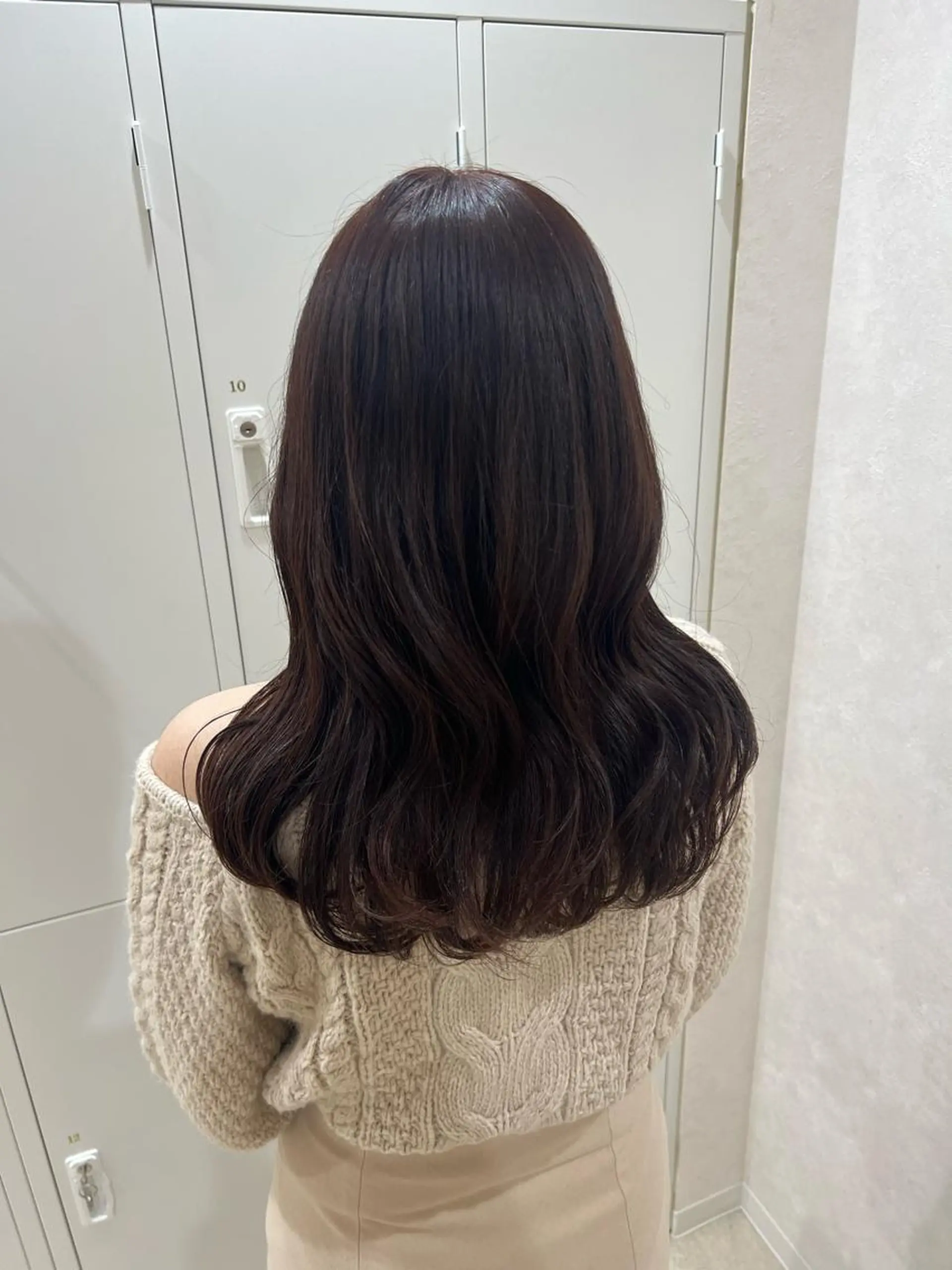 セミロング mina .のヘアスタイル