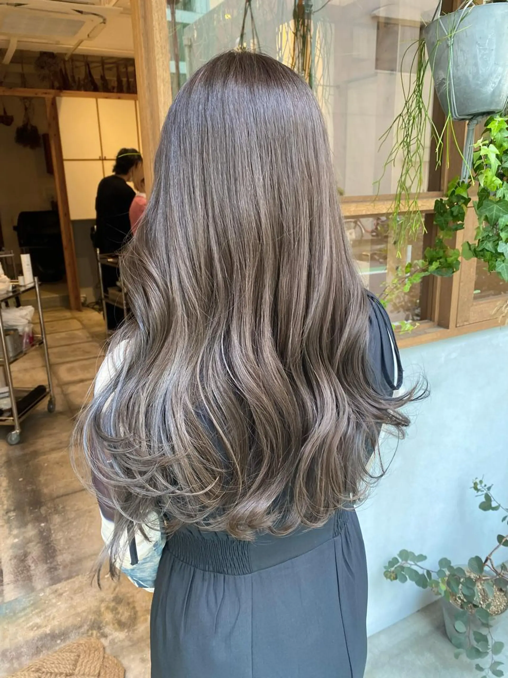 ロング カラー カット ヘアカラー トリートメント ENIF ヤマグチアツコのヘアスタイル