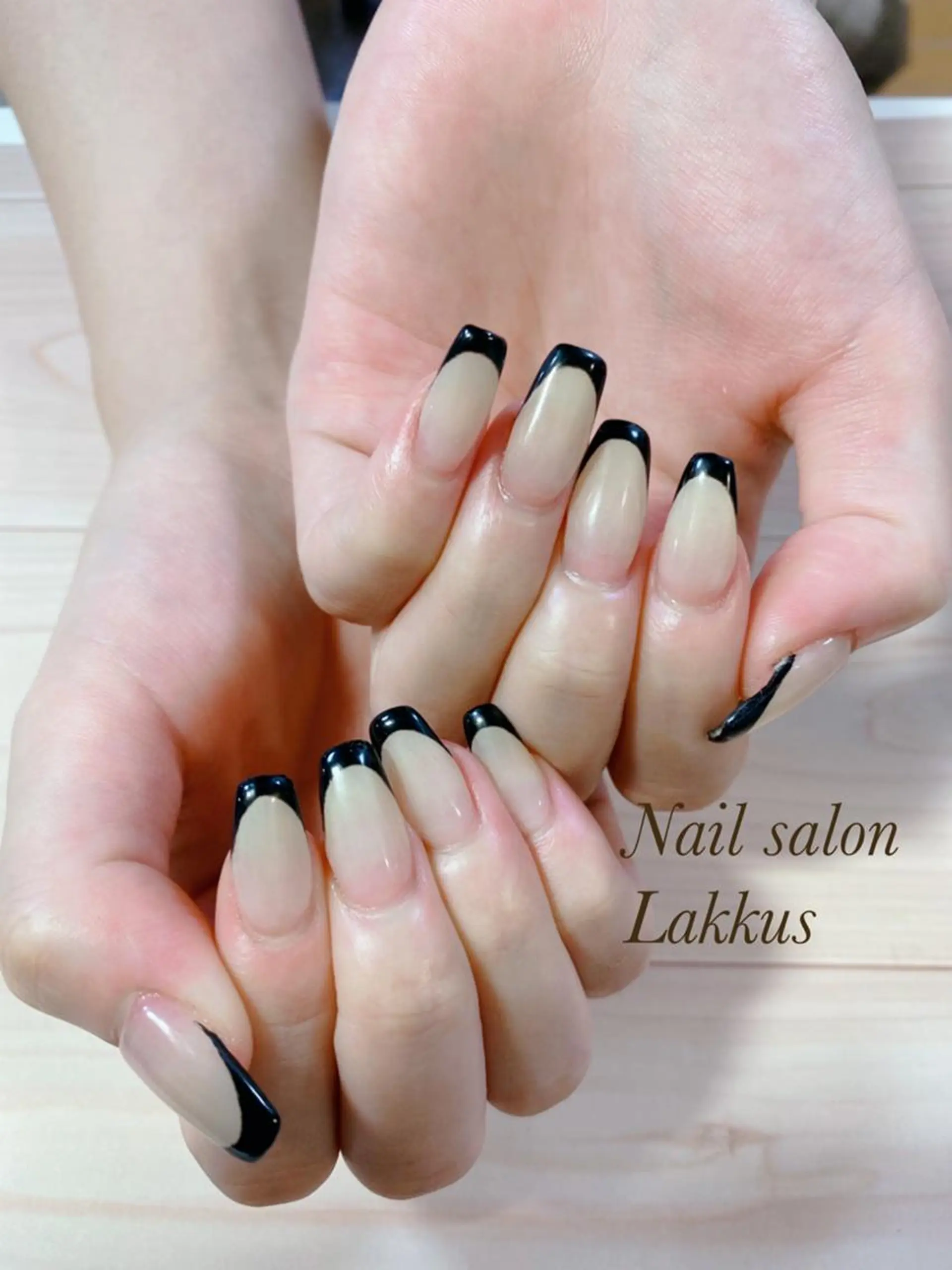 ネイル Lakkus T－CHIのネイルデザイン