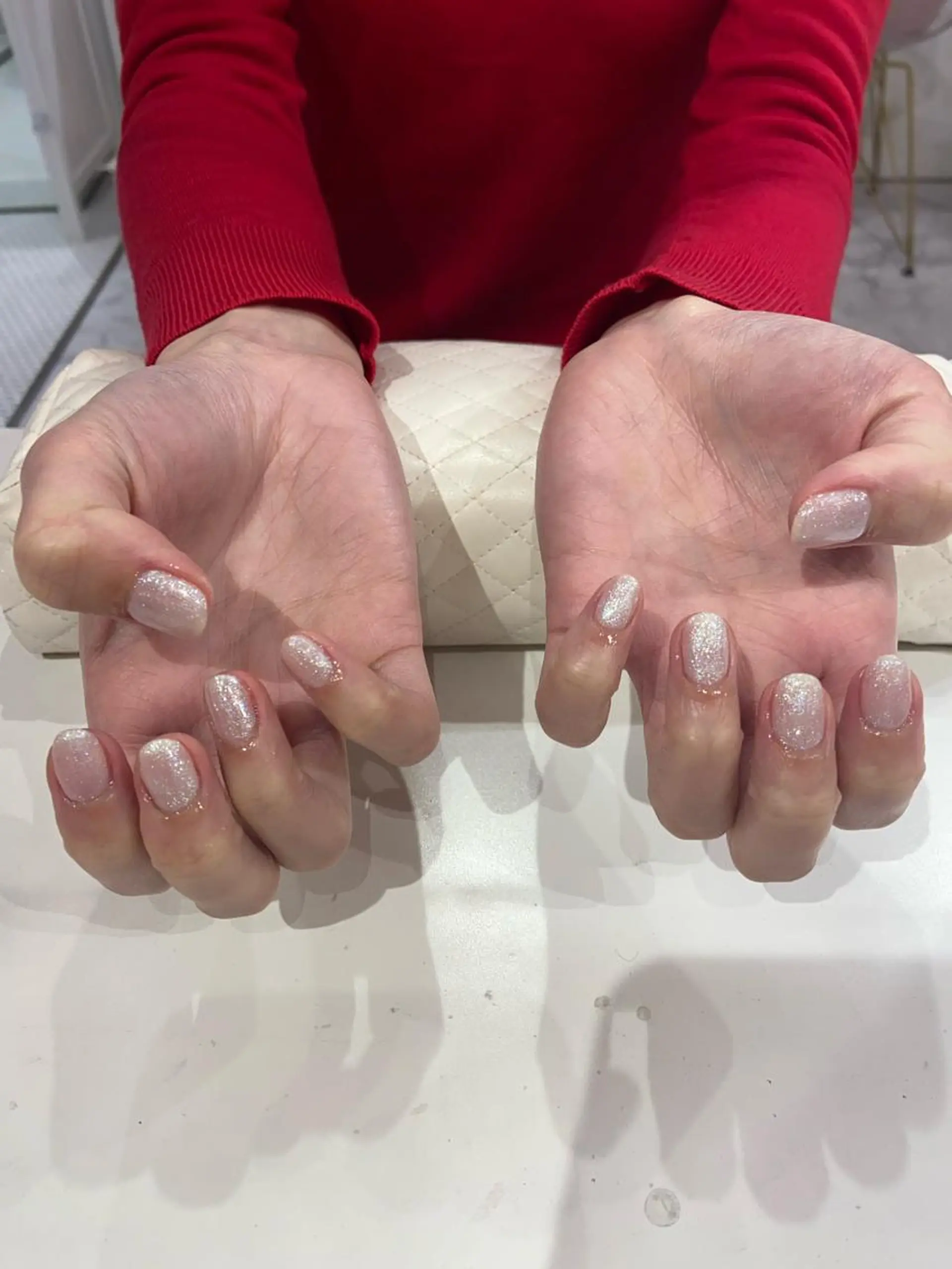 ネイル キラキラネイル ラメ(グリッター) ホワイト SHELL TOKYO所属・SHELLTOKYO idaのネイルデザイン