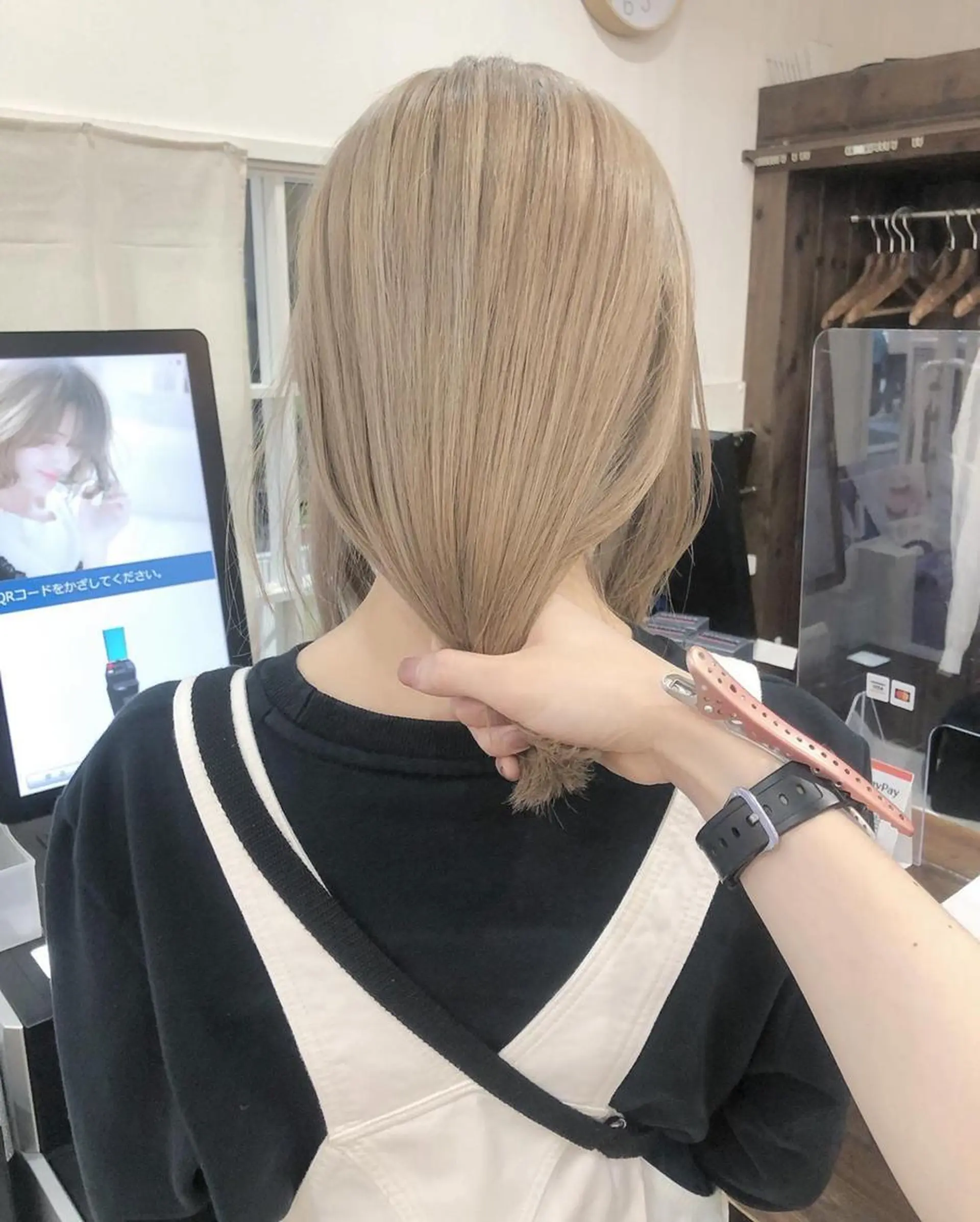 カラー アディクシーカラー アッシュ ブリーチ ダブルカラー グラデーションカラー 🌈ハイトーン/ ワタル🌈のヘアスタイル