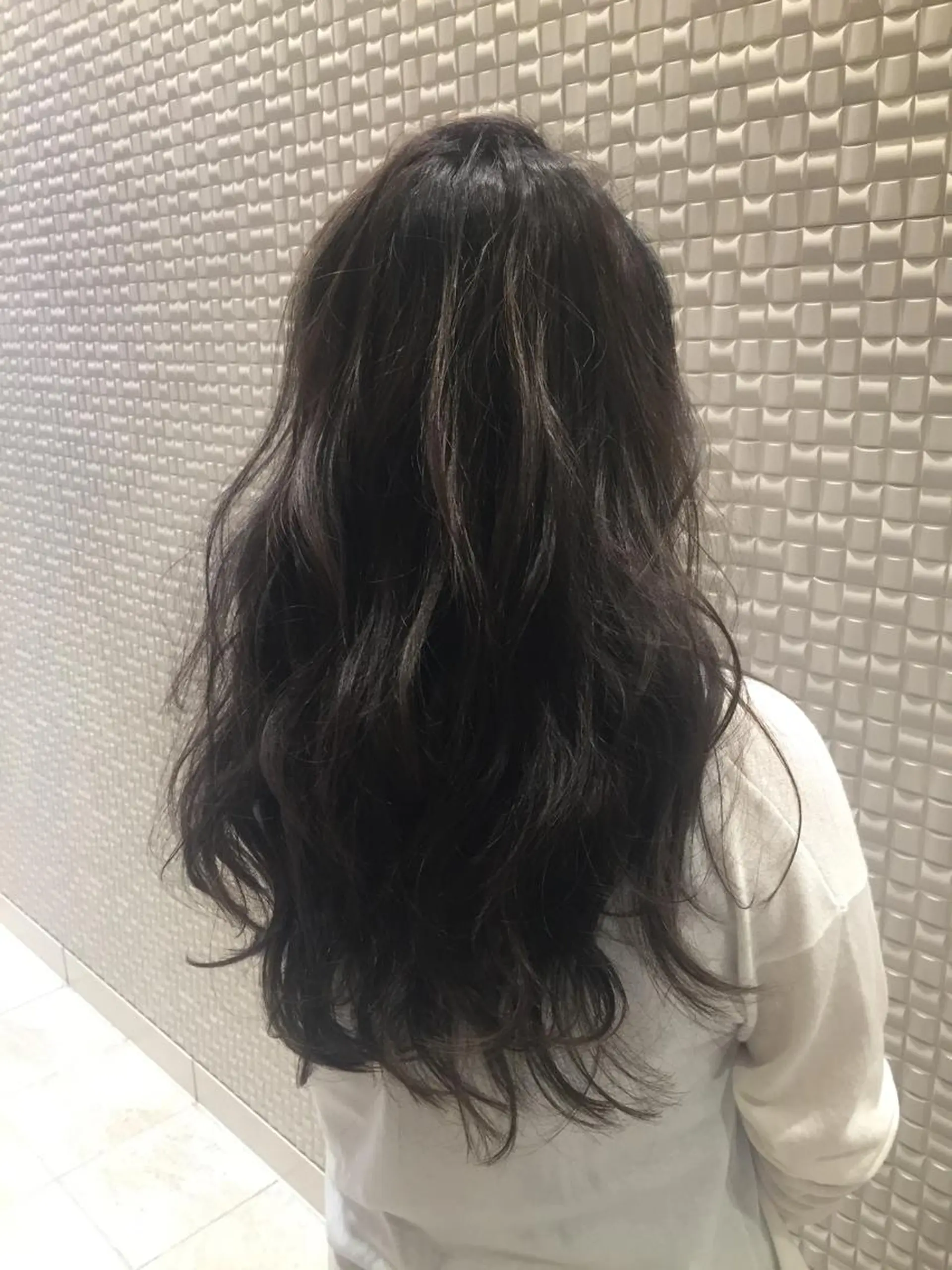 ロング カラー ヘアアレンジ 透明感カラー ダークグレー ダークグレージュ グレージュ パープルカラー ✨ハイクオリティ✨ 山本香也のヘアスタイル