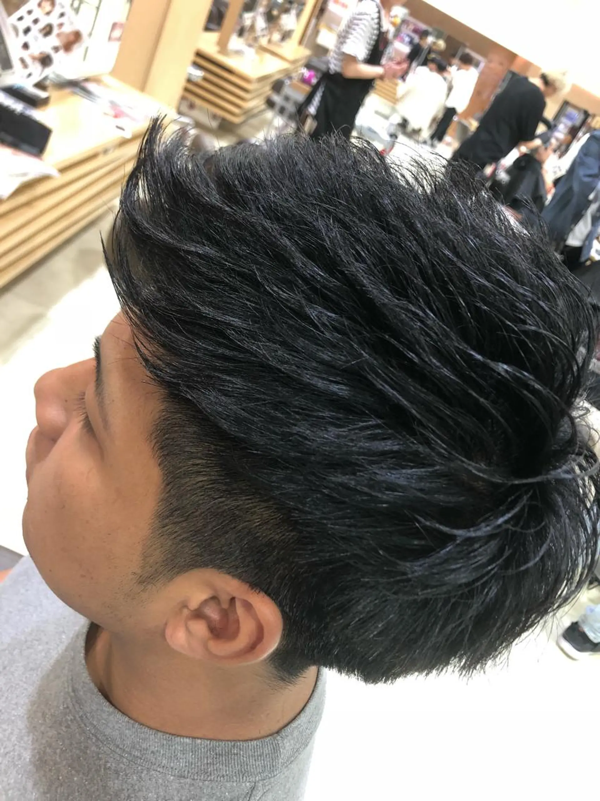 ショート メンズ ヘアカラー トリートメント Zina西新 井上貴幸のヘアスタイル