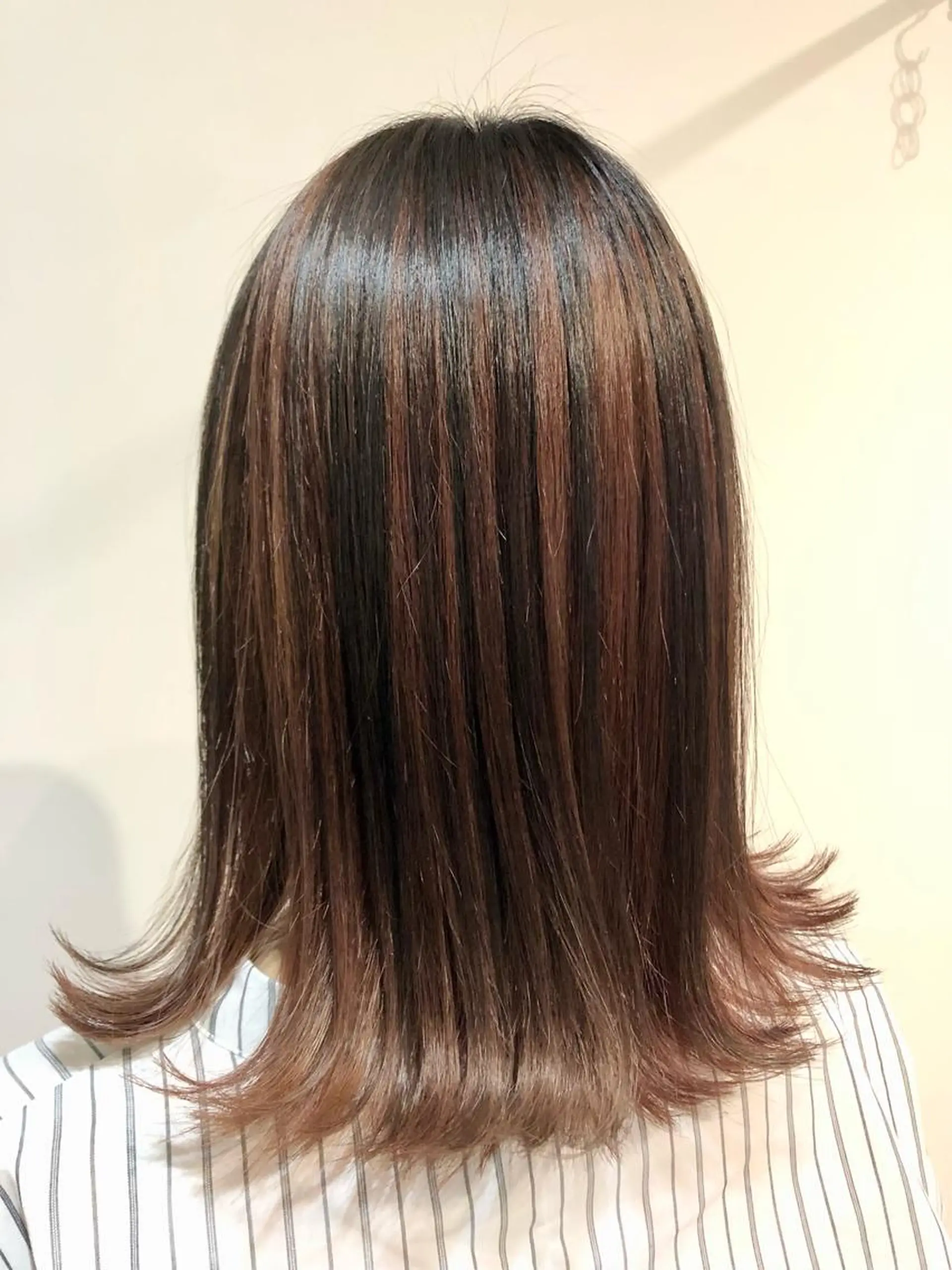 ミディアム カラー ヘアカラー トリートメント 青野 文香のヘアスタイル