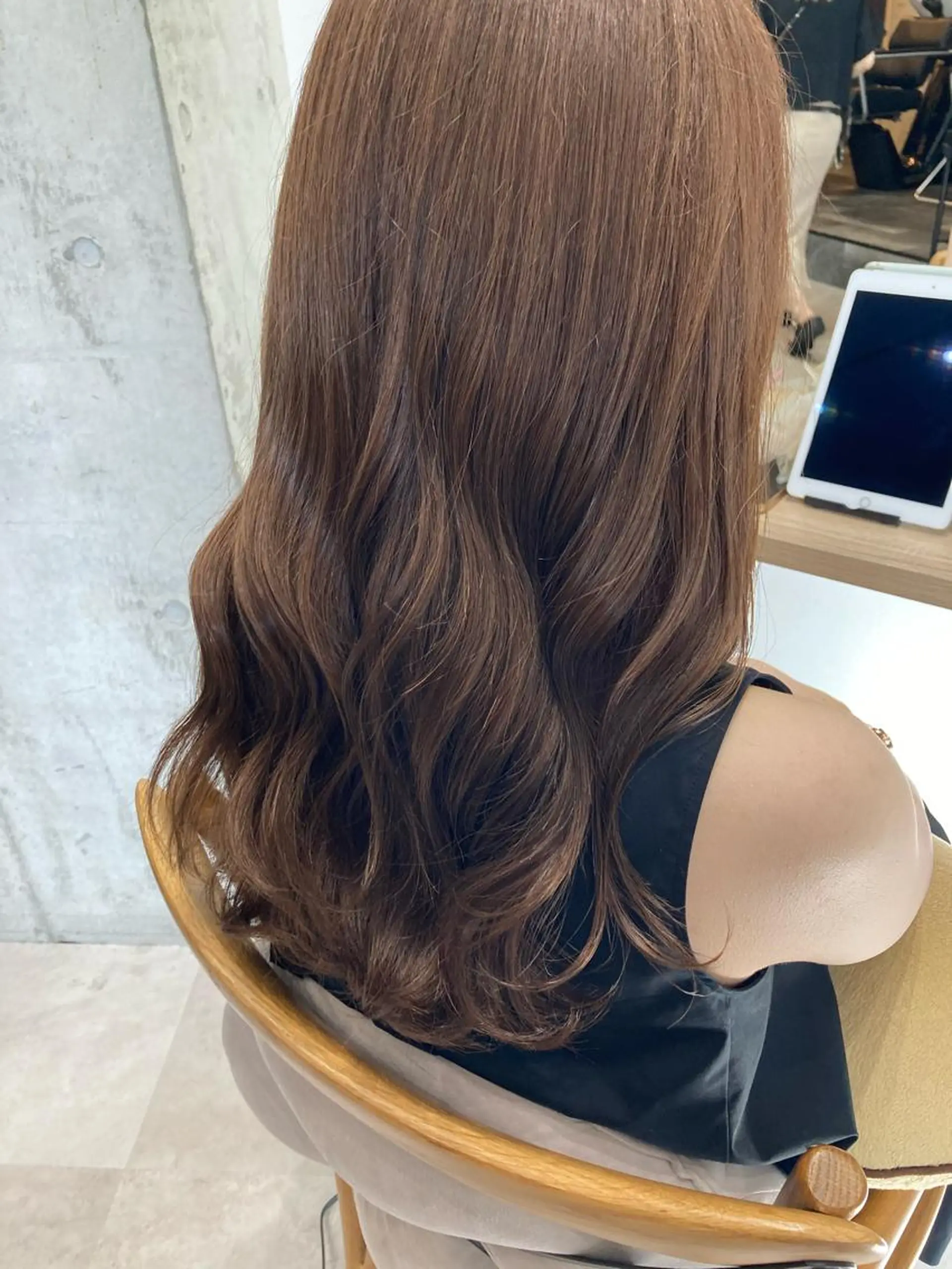 セミロング ヘアカラー トリートメント ✨色持ちの良い艶 カラー✨蟹江真世のヘアスタイル