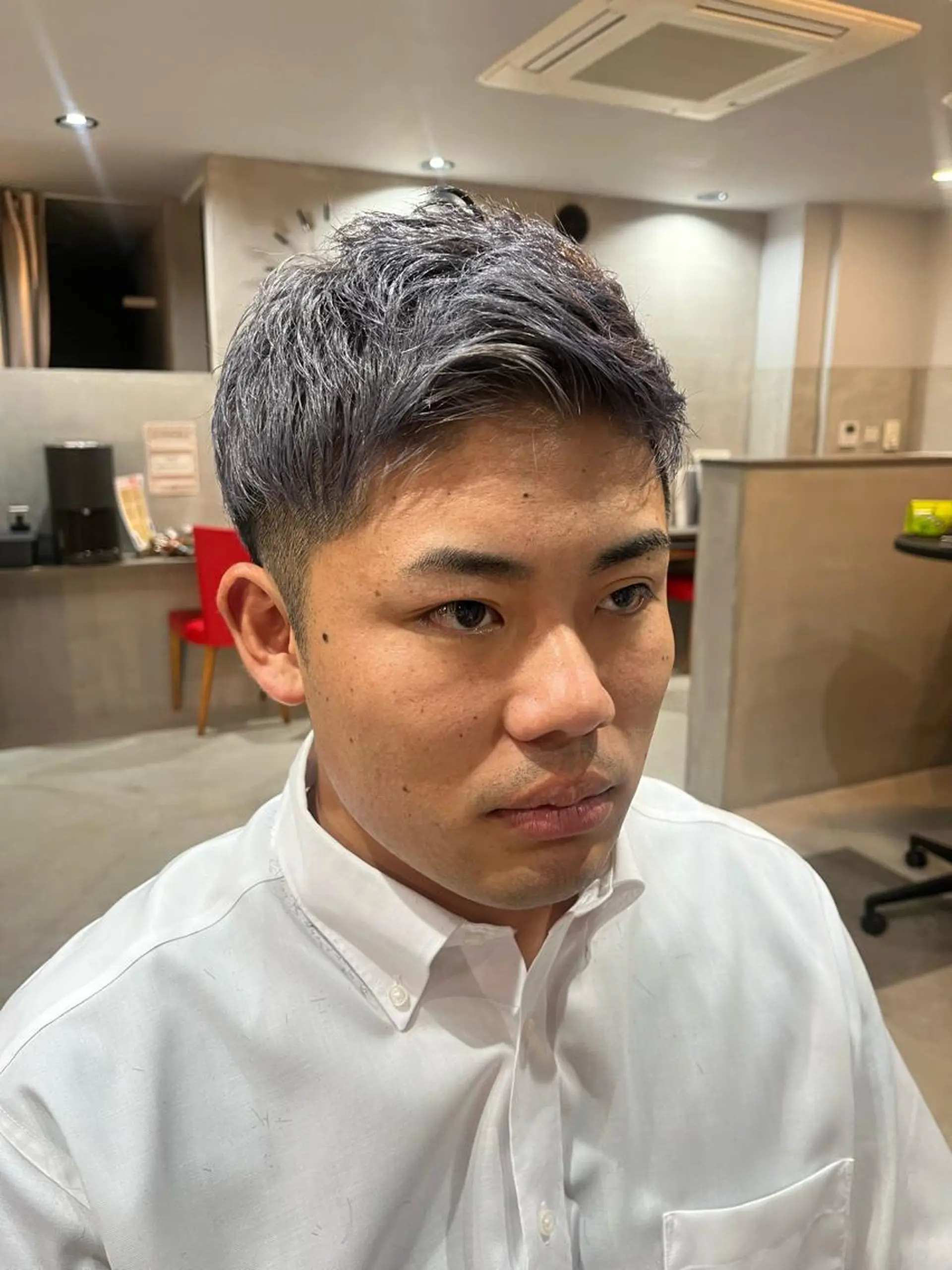 カラー メンズ ヘアカラー 縮毛矯正/髪質改善/ ハイトーン/Makoのヘアスタイル