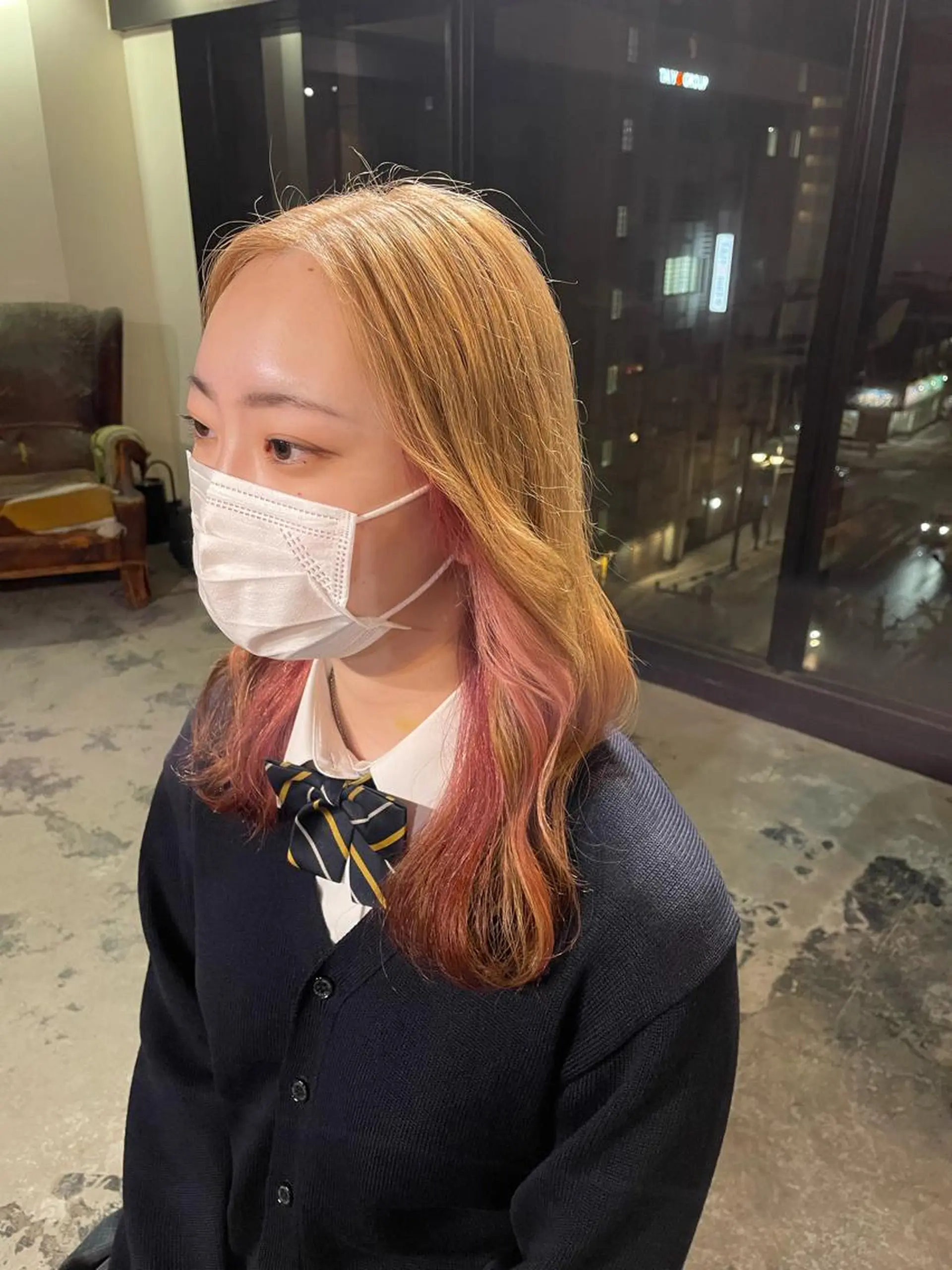 カラー La fith hair ray 札幌店所属・顔まわり/W カラー/リョウのヘアスタイル