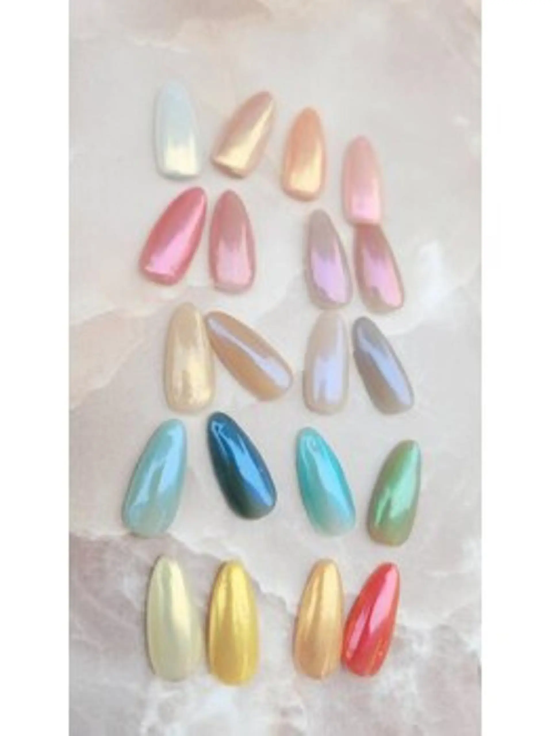 ネイル FIRST博多 ココロのネイルデザイン