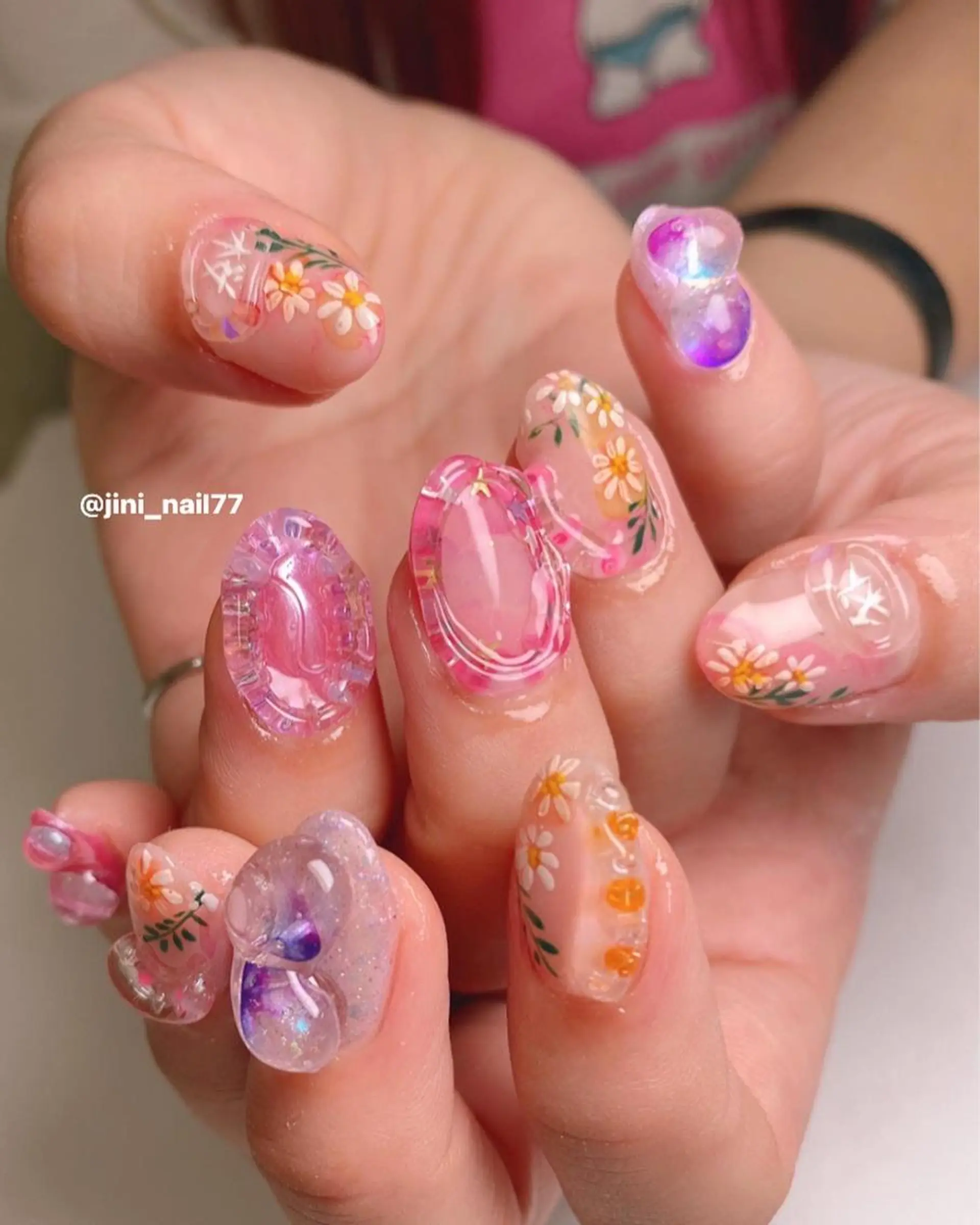 ネイル JINI NAIL所属・ジニ ネイルのネイルデザイン