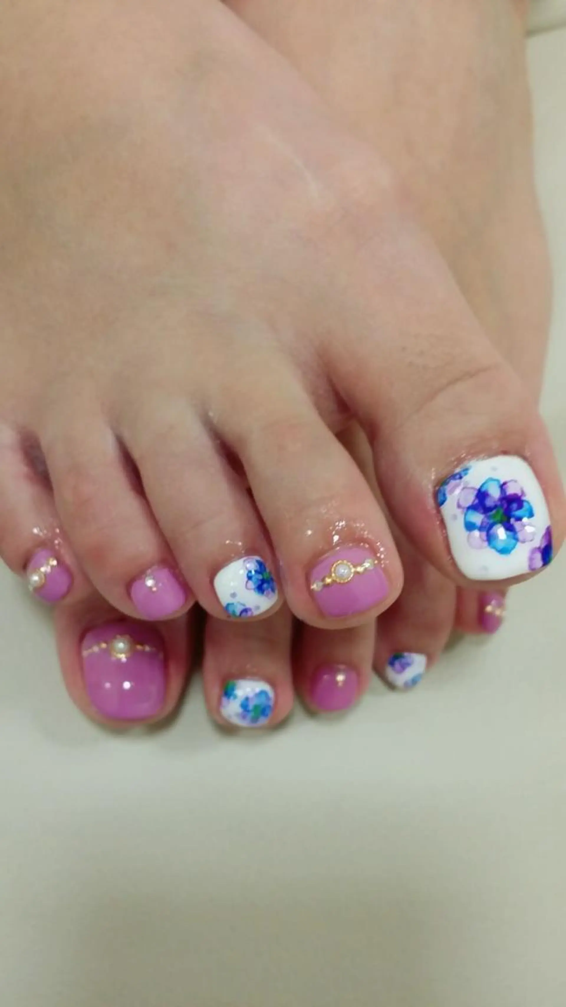 ネイル フットネイル フットネイル fufu la.のネイルデザイン