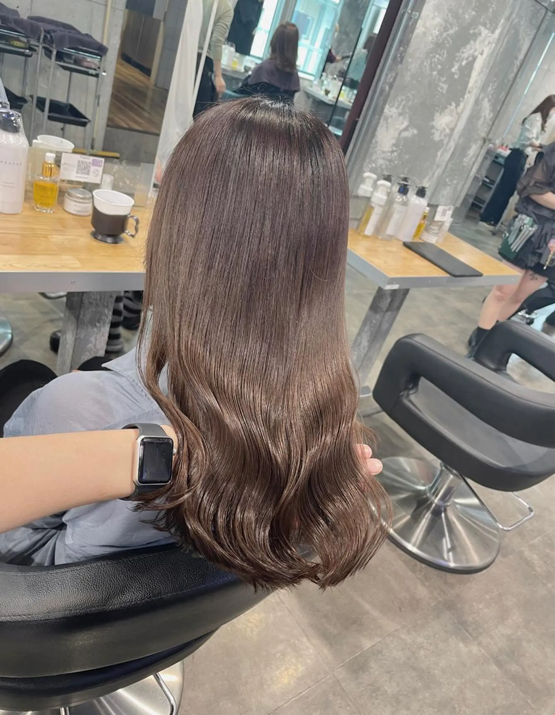 ロング カラー カット ヘアカラー トリートメント ヘッドスパ ヘアセット ベージュカラー💖 やすひろのヘアスタイル