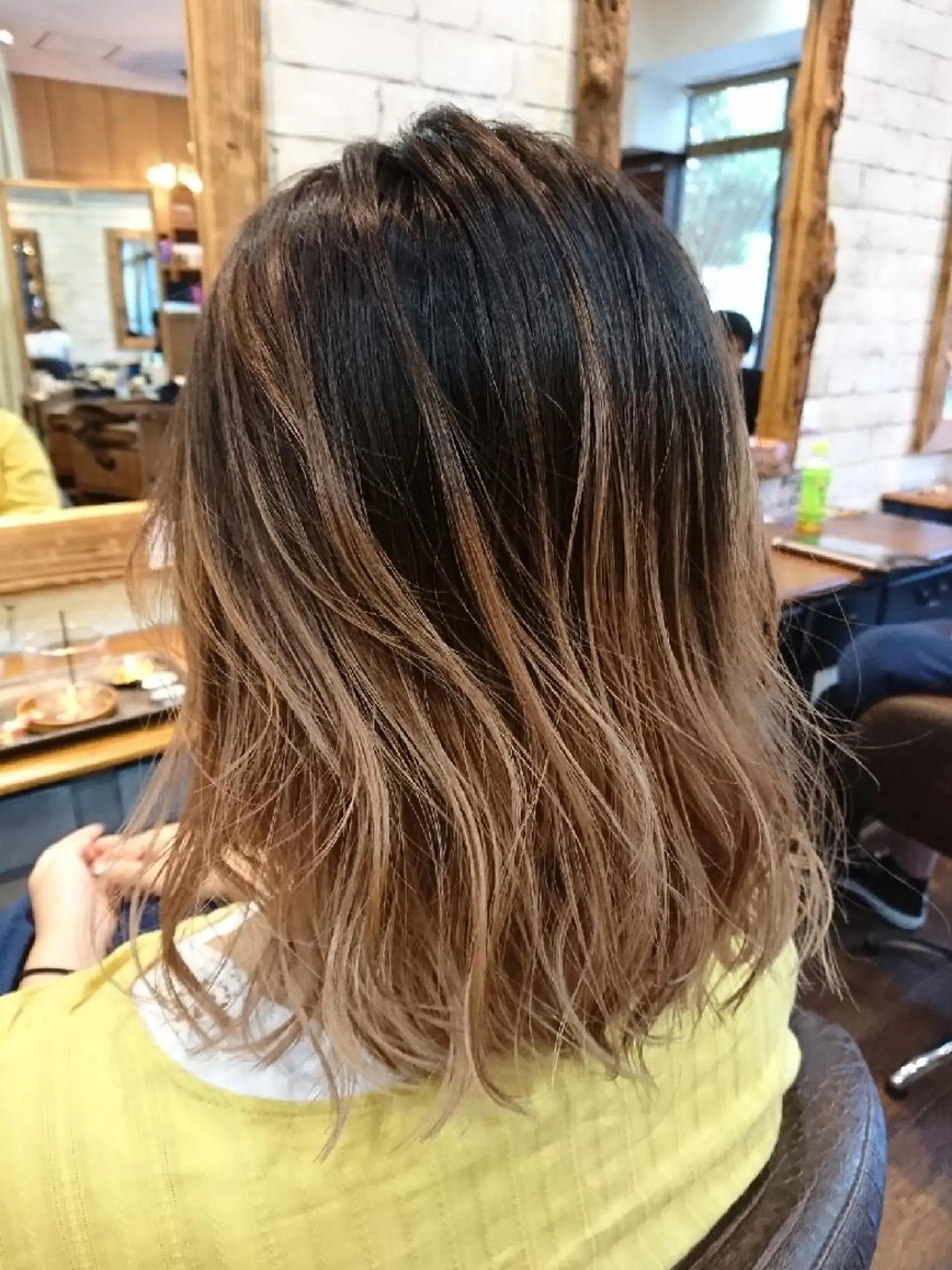 ミディアム カラー ヘアアレンジ メンズ パーマ メンズハイライト グラデーションカラー ハイライトカラー ハイライト ◆ショート/ボブ/ 髪質改善◆松本尚弥のヘアスタイル