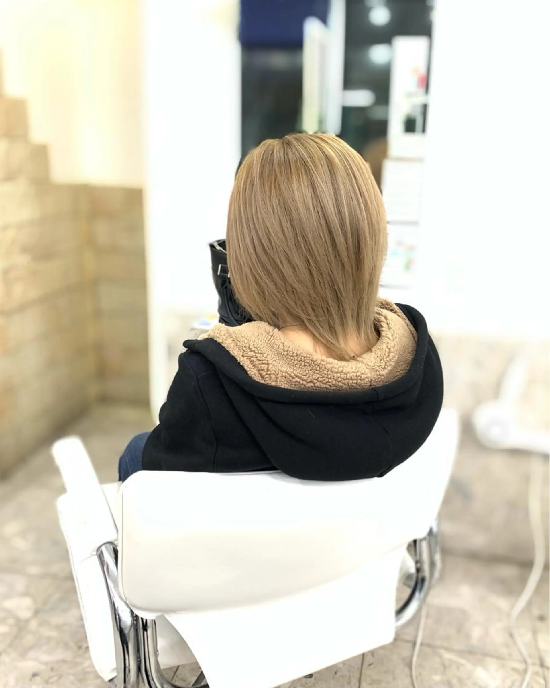 カラー ブリーチ 相武台ショート特化 💐川崎希💐のヘアスタイル