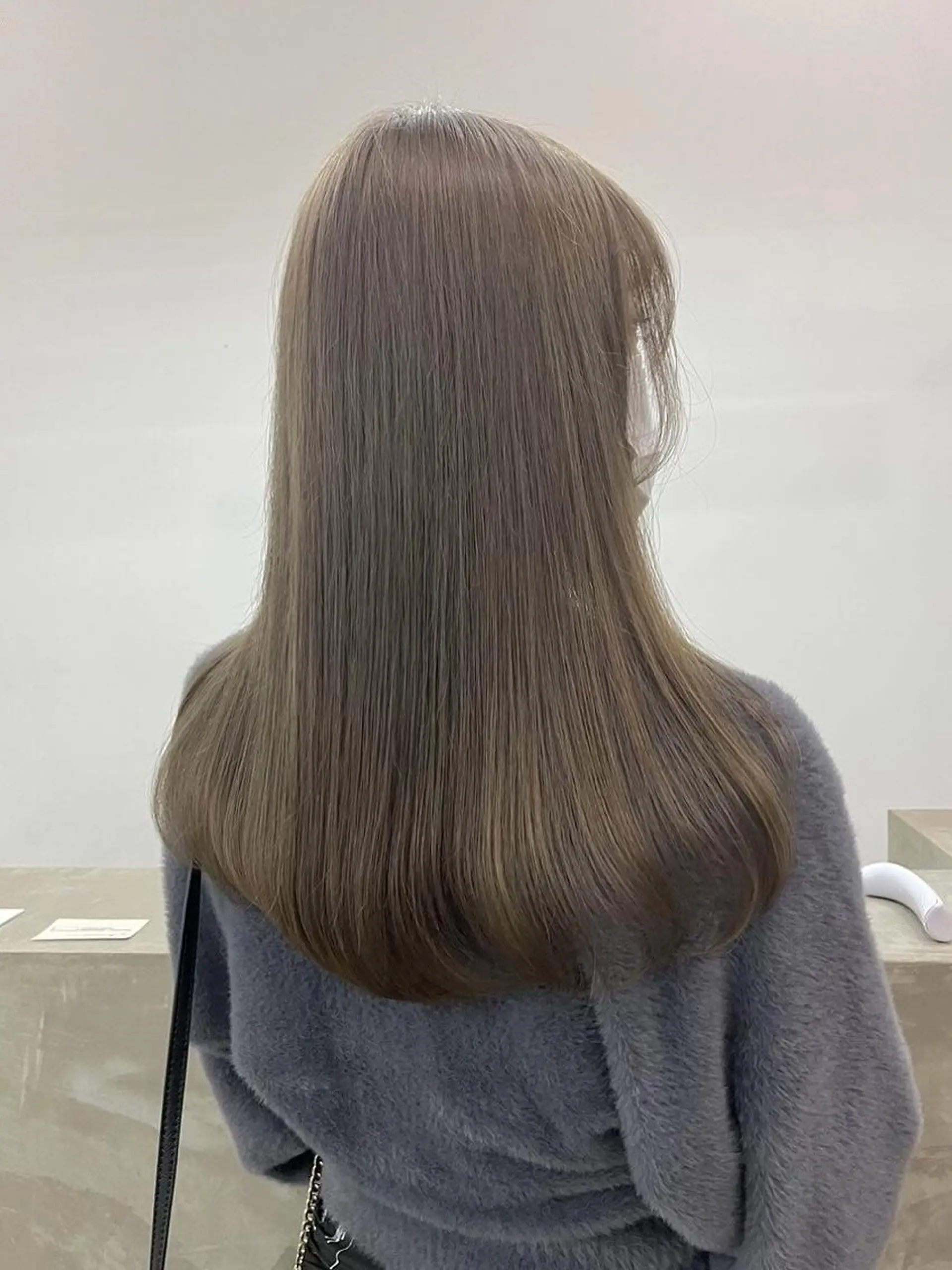 ミディアム カラー ミディアムパーマ バレイヤージュ ブリーチ ケアブリーチ ダブルカラー ヘアカラー Nought etre 西金沢のヘアスタイル