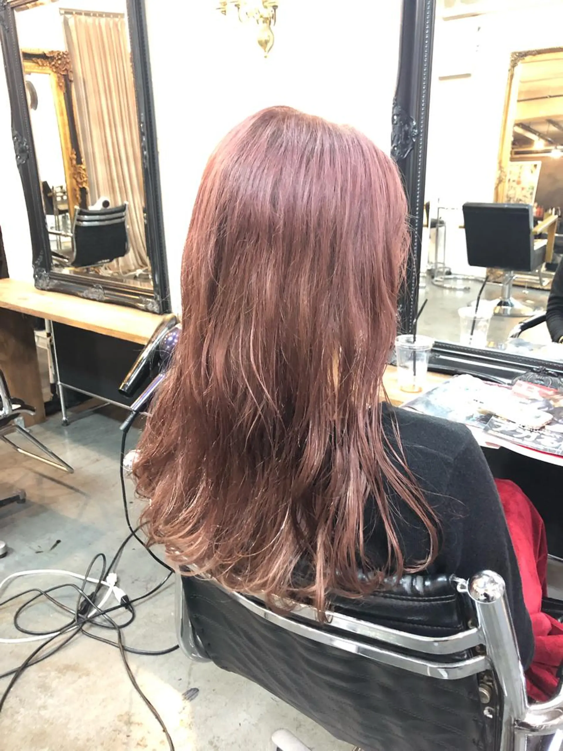 ロング カラー ブリーチ 垣内 征斗のヘアスタイル
