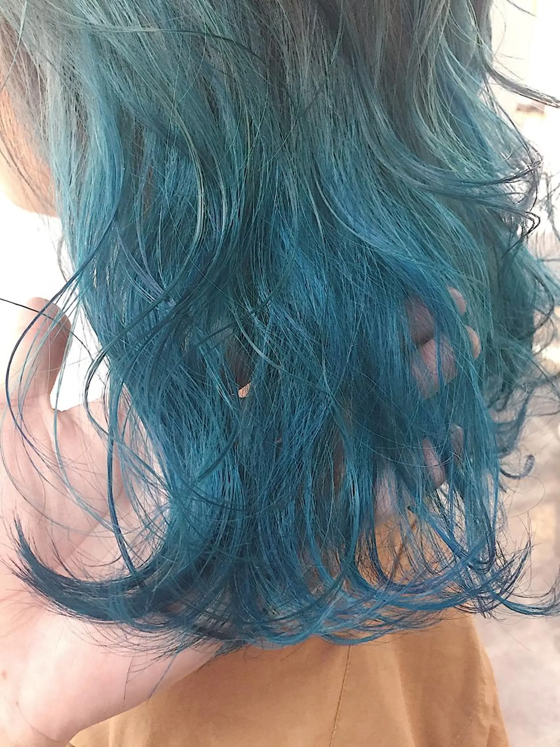 ミディアム カラー ヘアアレンジ アディクシーカラー アッシュ バレイヤージュ ブリーチ ブルーカラー ✨ハイクオリティ✨ 山本香也のヘアスタイル